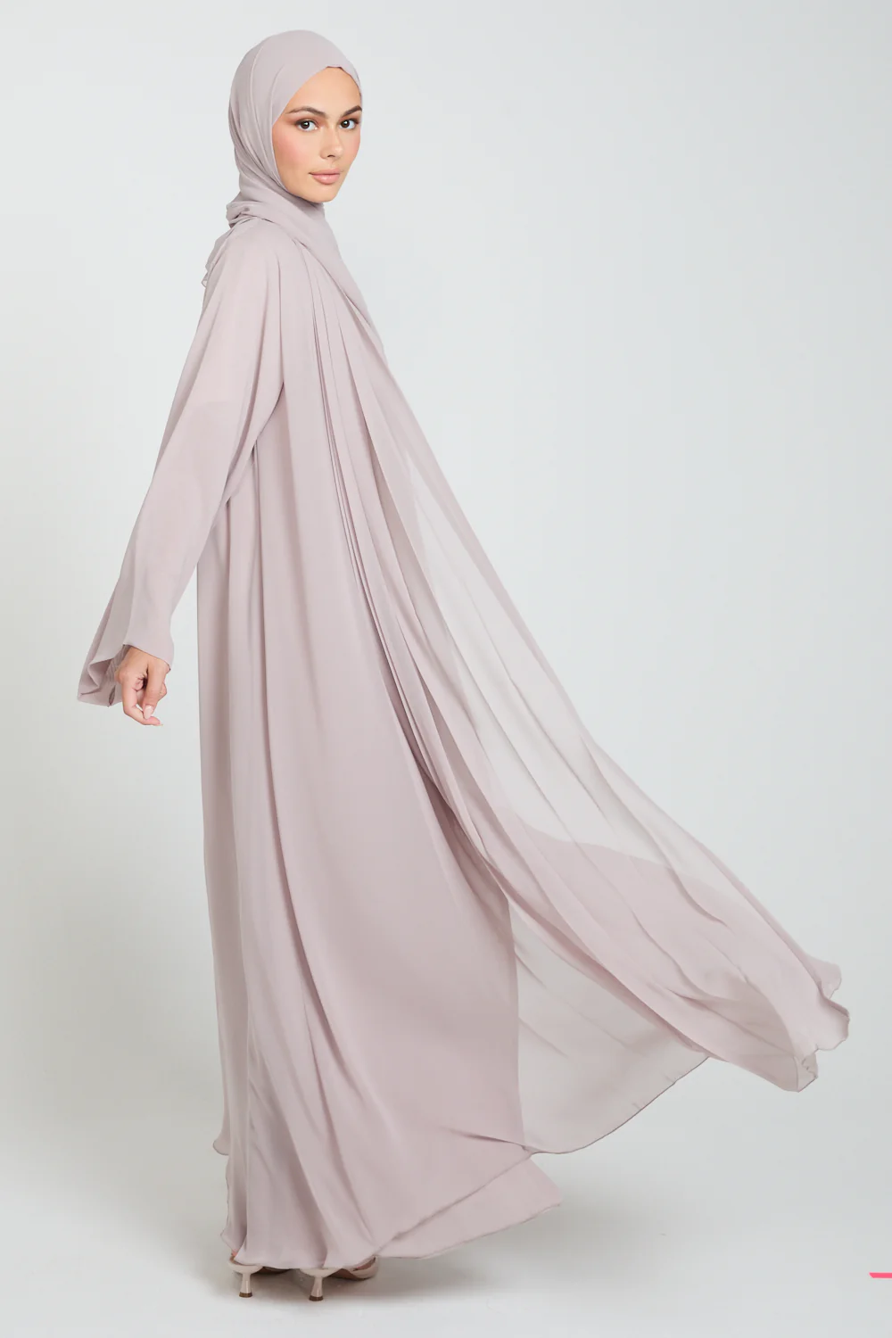 Luxury Chiffon Open Abaya with Pleated Detailing - Rose Dust - Image 11