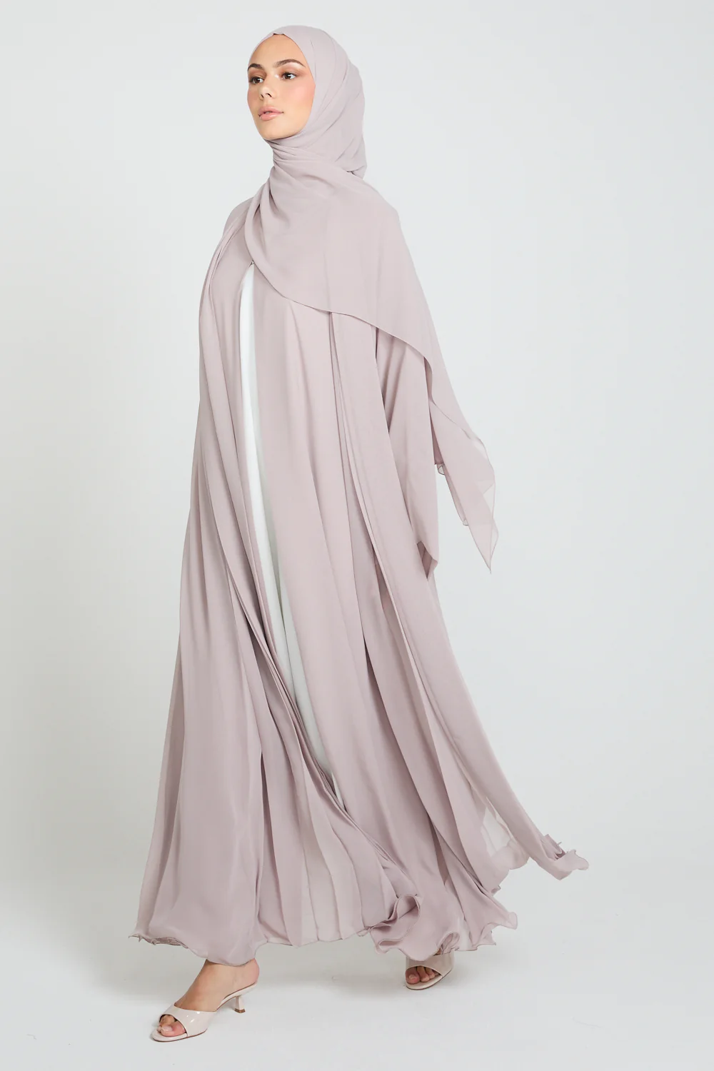 Luxury Chiffon Open Abaya with Pleated Detailing - Rose Dust - Image 3