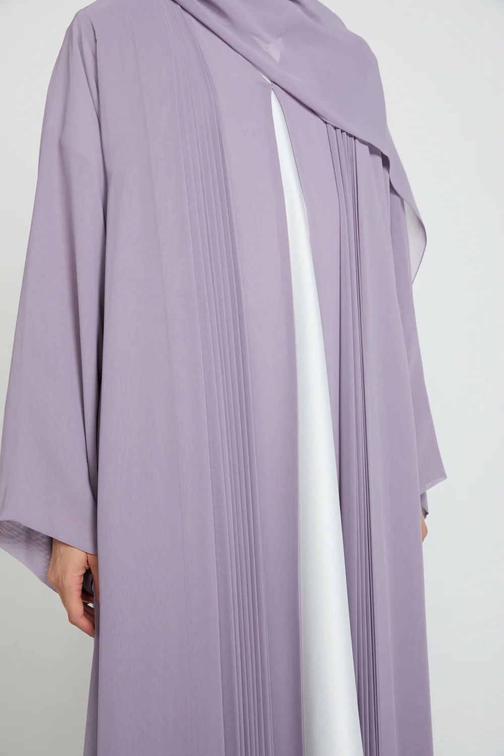 Luxury Chiffon Open Abaya with Pleated Detailing - Royal Lilac - Image 4