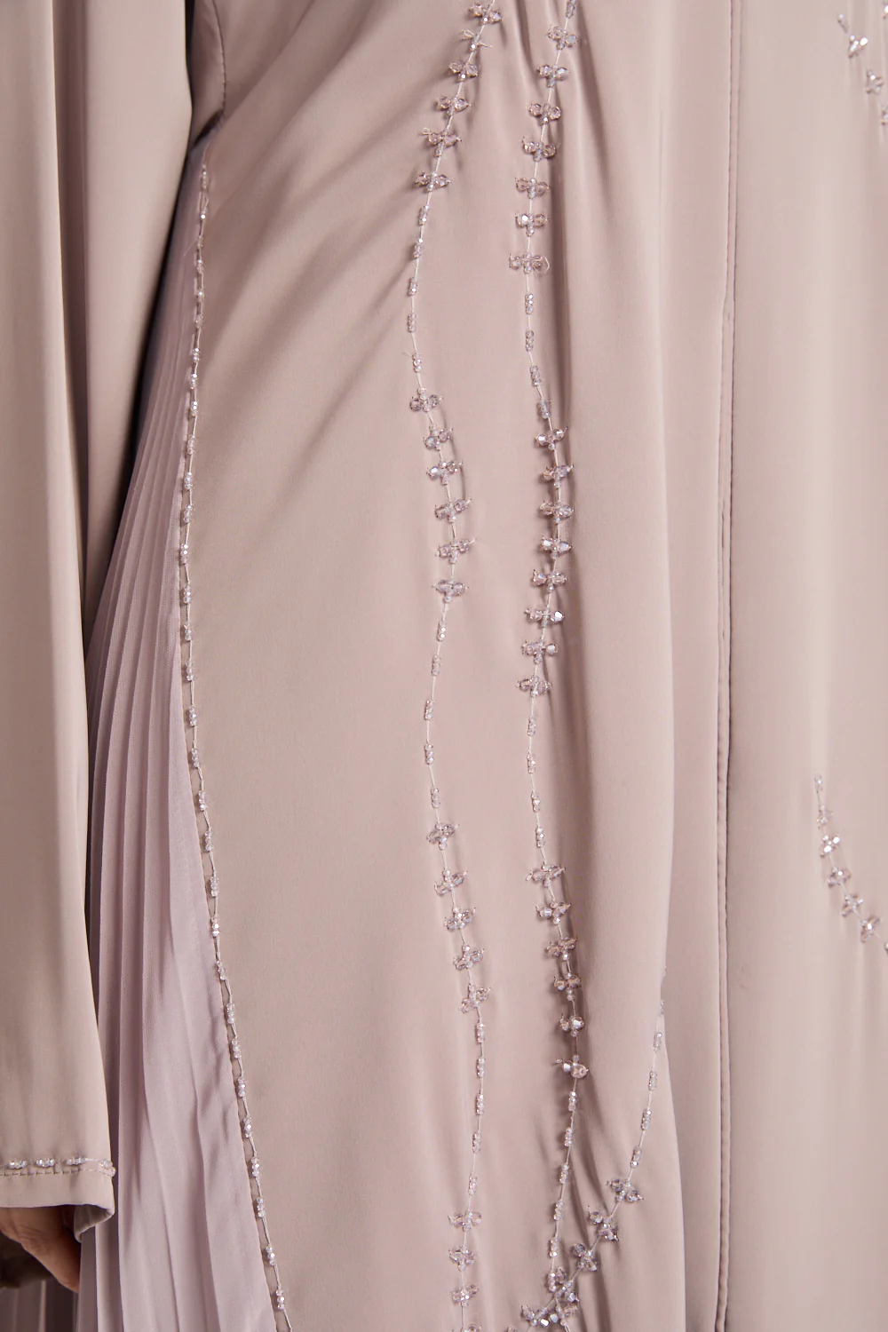 Luxury Crystal Pleated Open Abaya – Smoked Rose - Image 4
