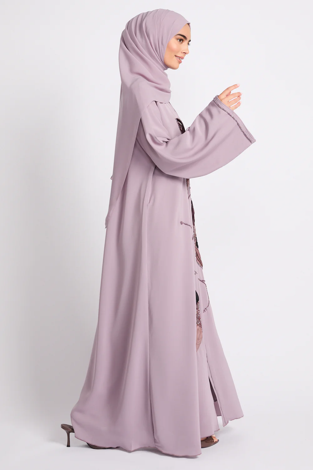 Luxury Dusky Lilac Blooming Floral Embellished Open Abaya - Image 5