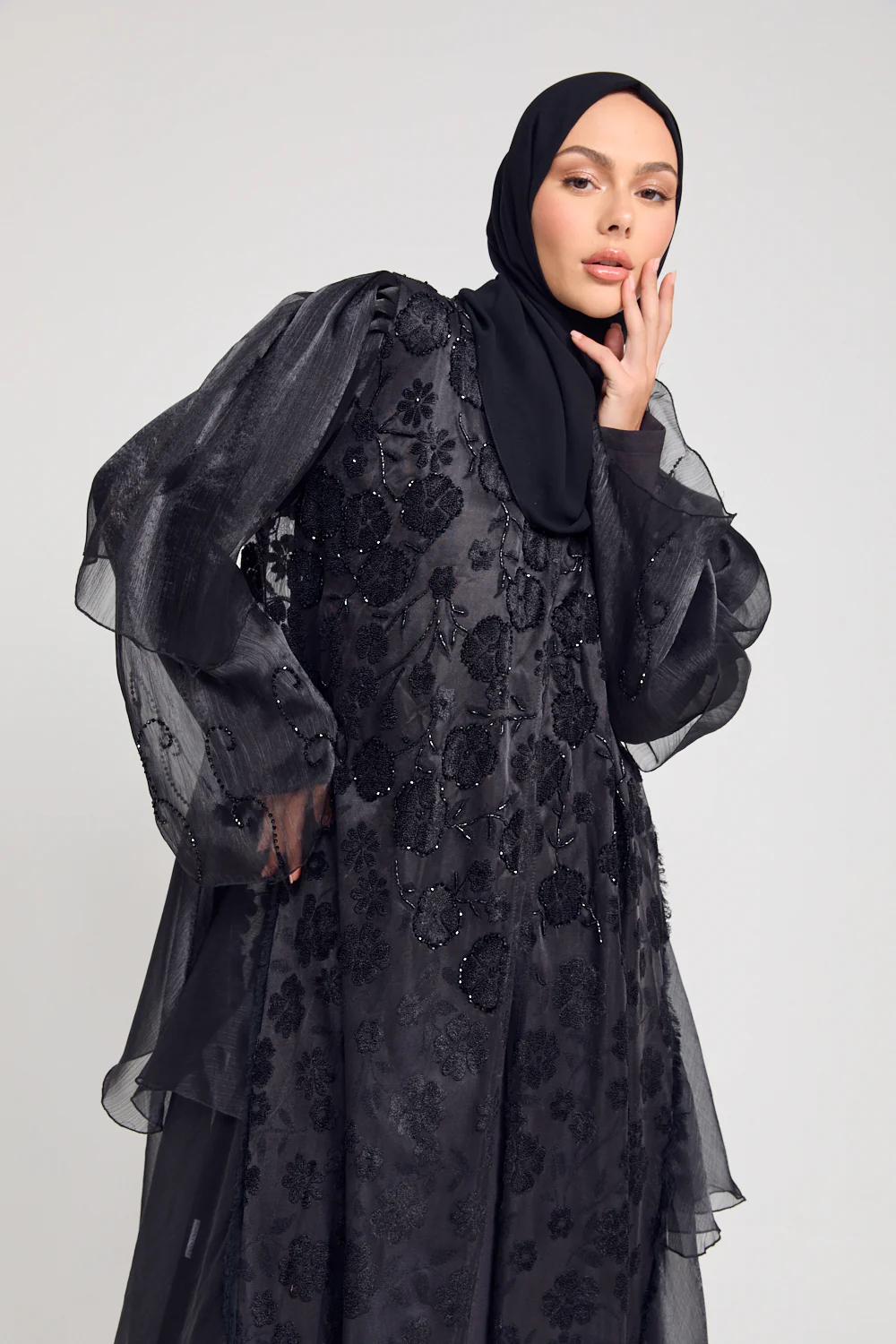 Luxury Embellished Floral Lace Open Abaya with Organza Detailing - Image 4