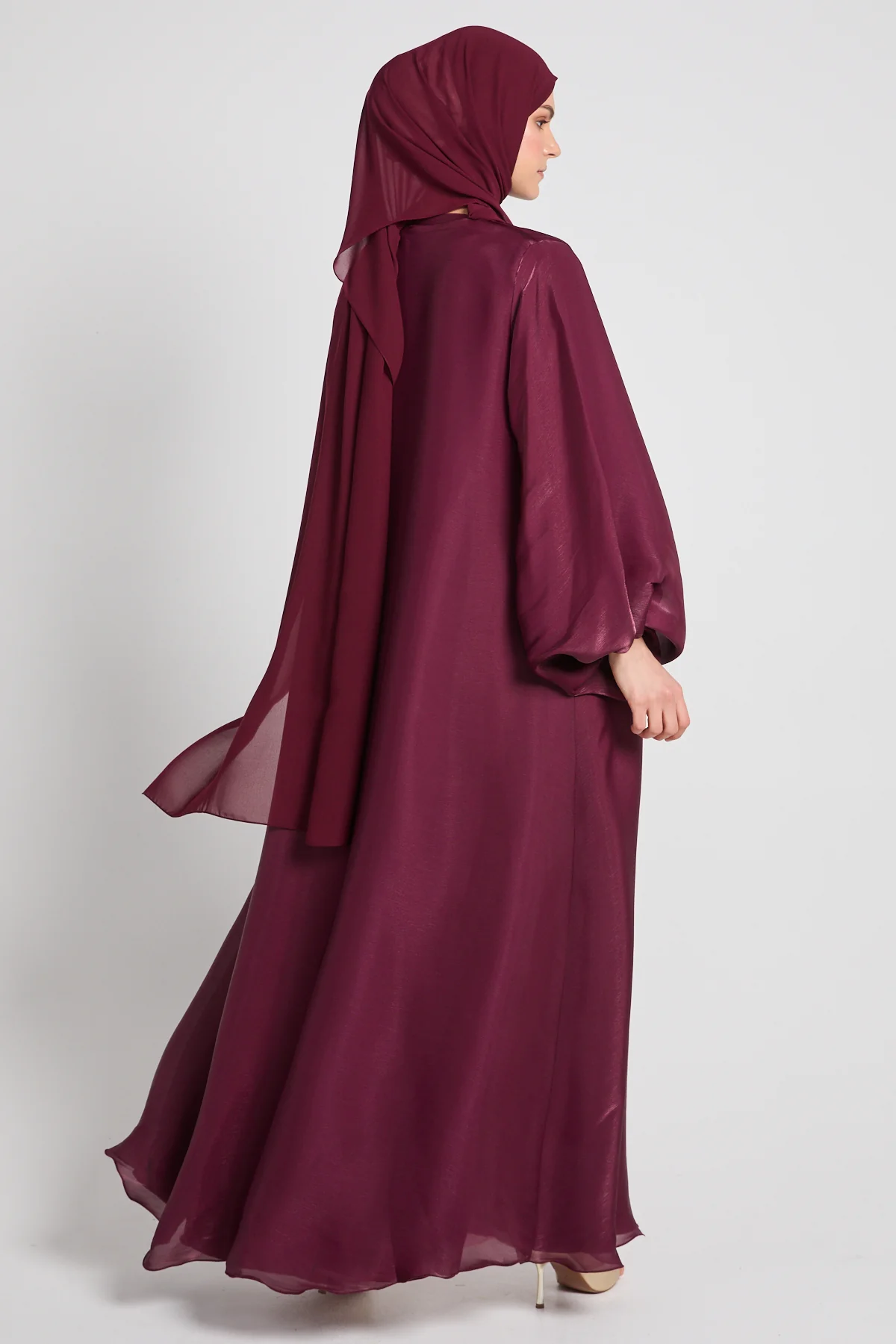 Luxury Moonlight Organza Open Abaya - Burgundy Rose - Image 3
