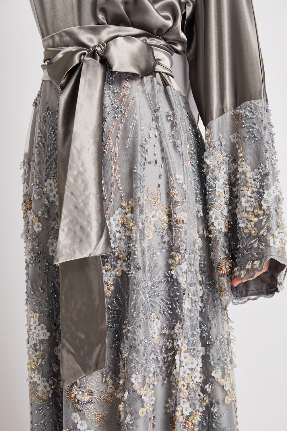 Luxury Moonlit Lace Satin Closed Abaya -  LIMITED EDITION - Image 4