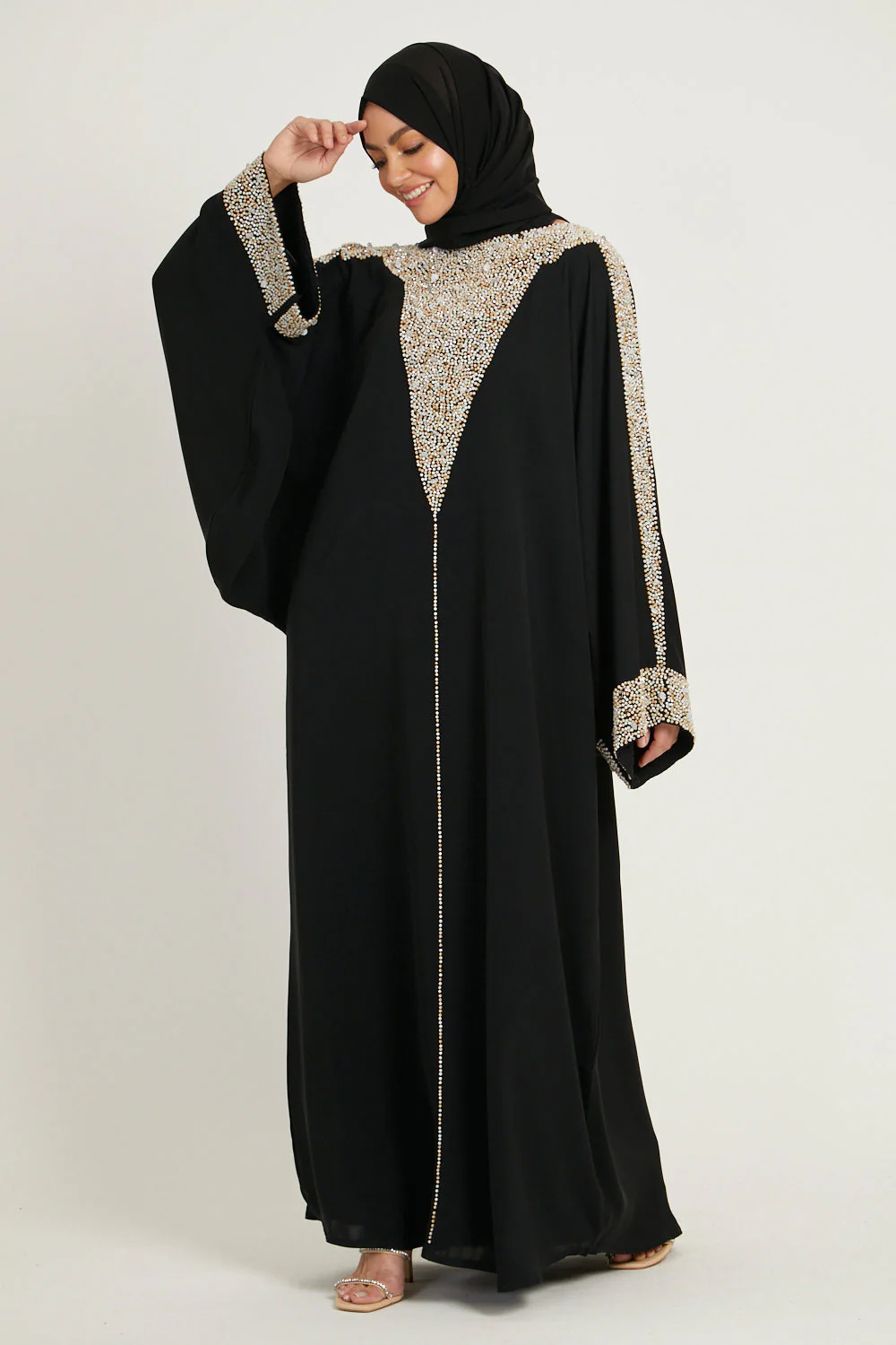 Luxury Moonlit Pearl Blossom Closed Abaya – Black - Image 3