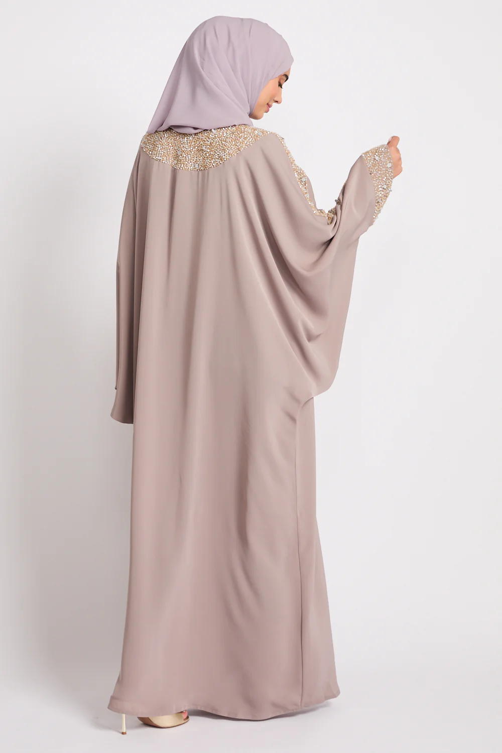 Luxury Moonlit Pearl Blossom Closed Abaya – Lilac Taupe - Image 4