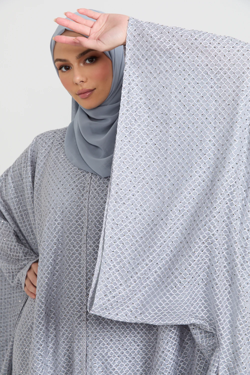 Luxury Moonlit Weave Open Abaya - Limited Edition - Image 2