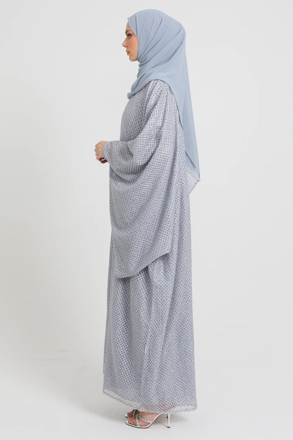 Luxury Moonlit Weave Open Abaya - Limited Edition - Image 5