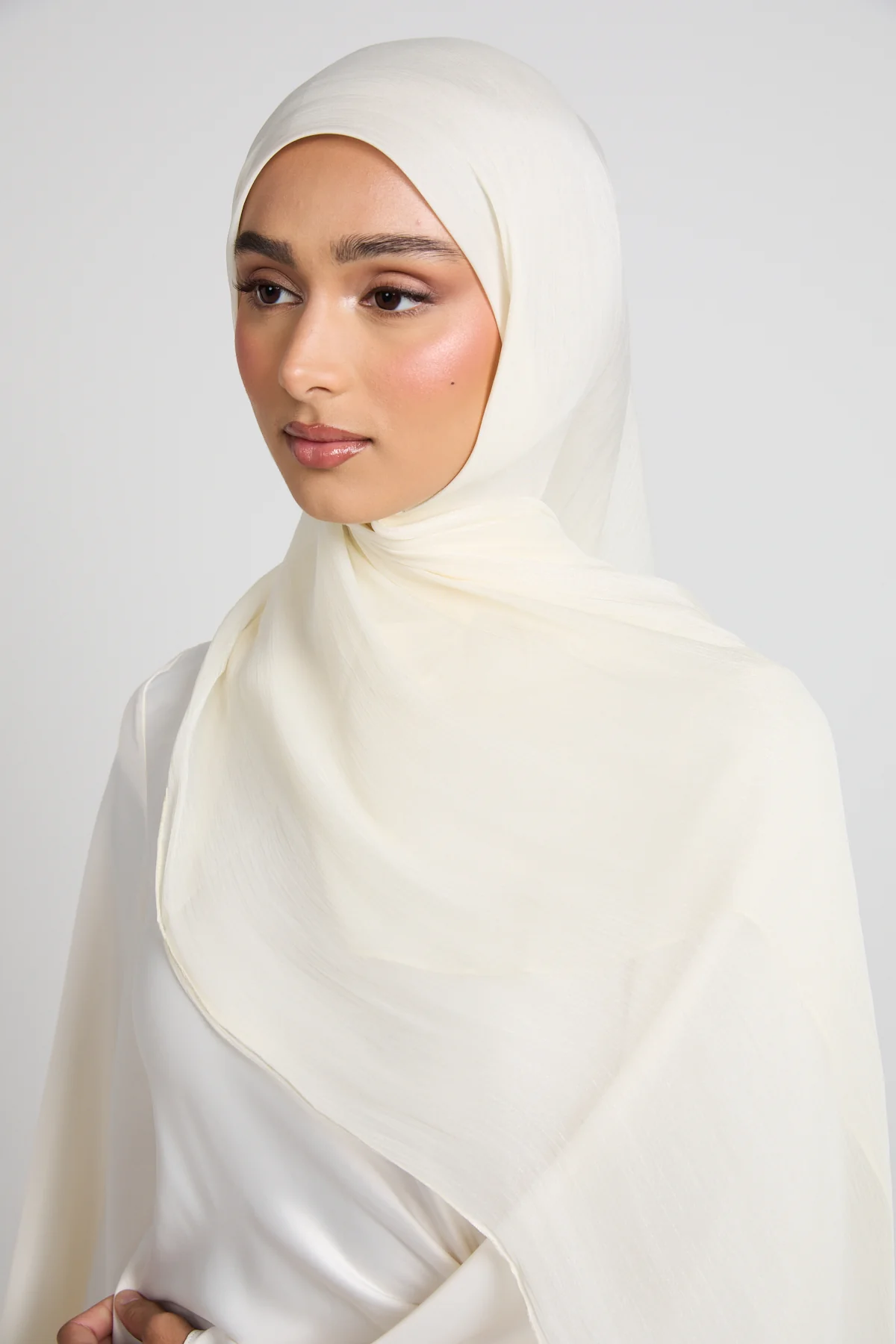 Luxury Organza Hijab - Ivory White - Image 4