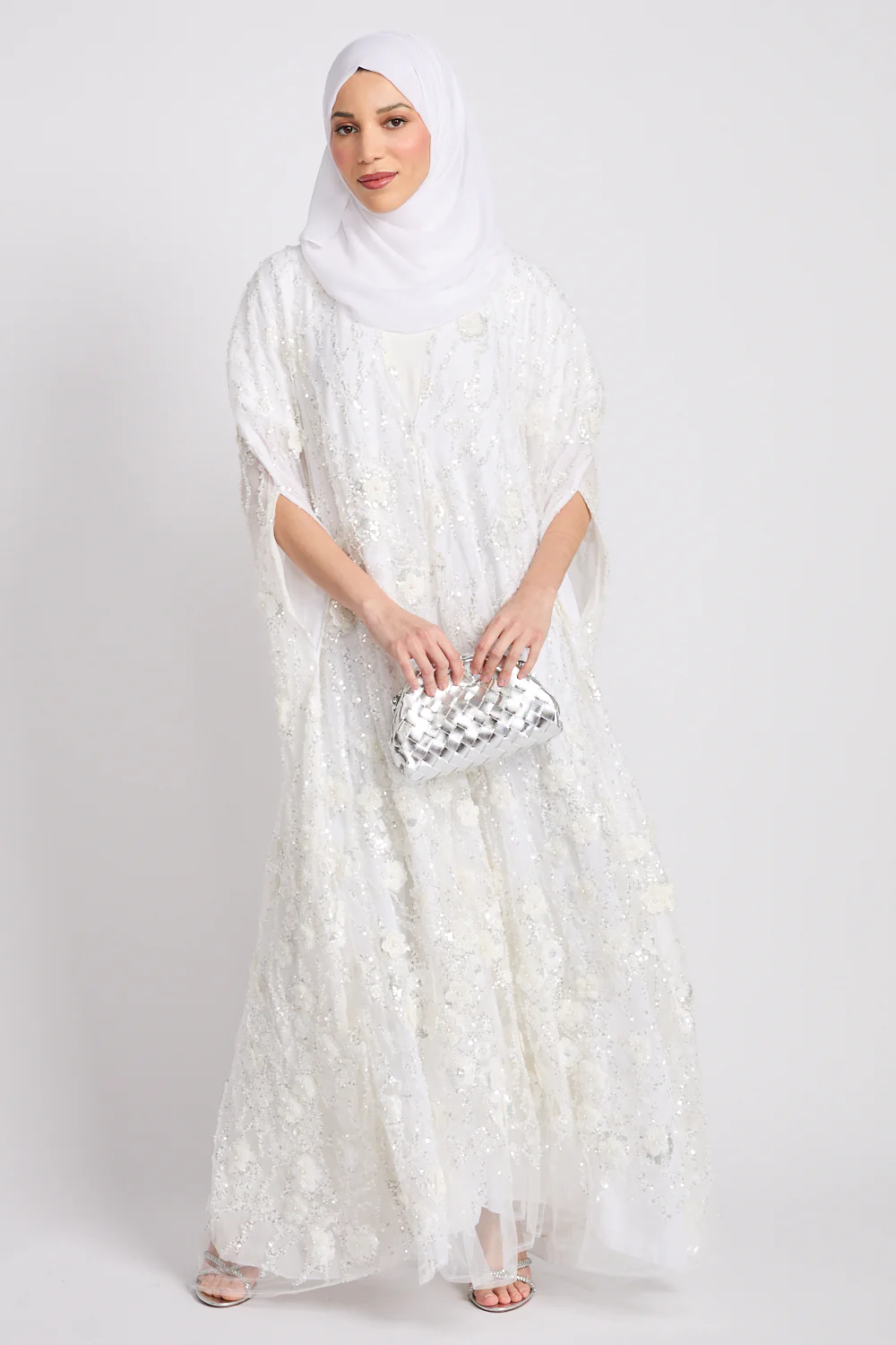 Luxury Pearl Bloom Embellished Cape - Limited Edition - Image 3