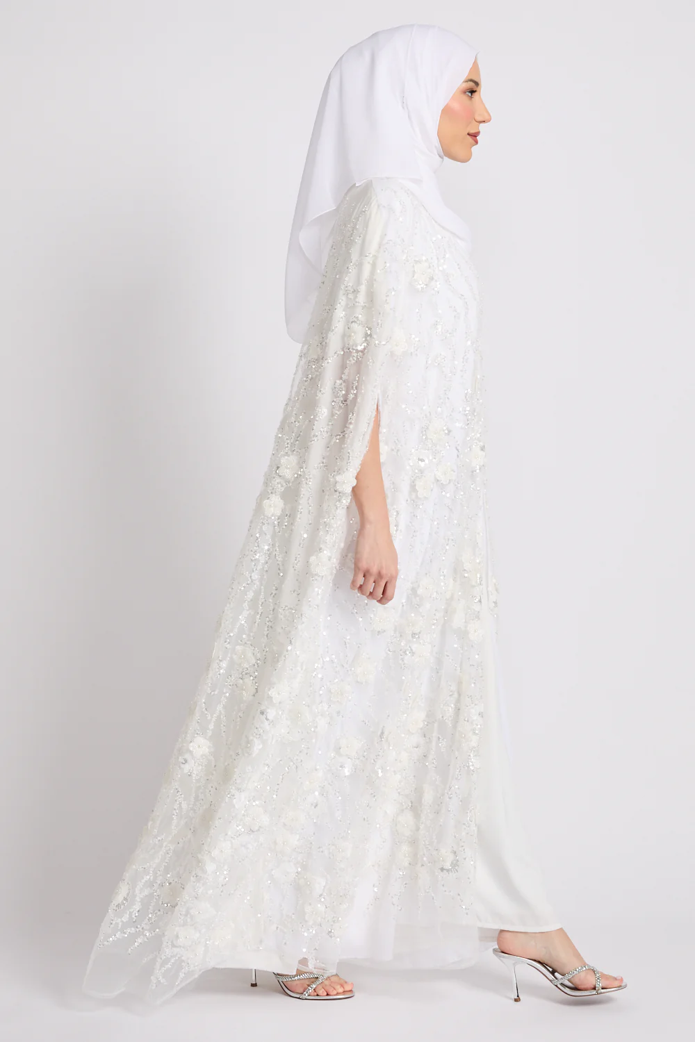 Luxury Pearl Bloom Embellished Cape - Limited Edition - Image 5