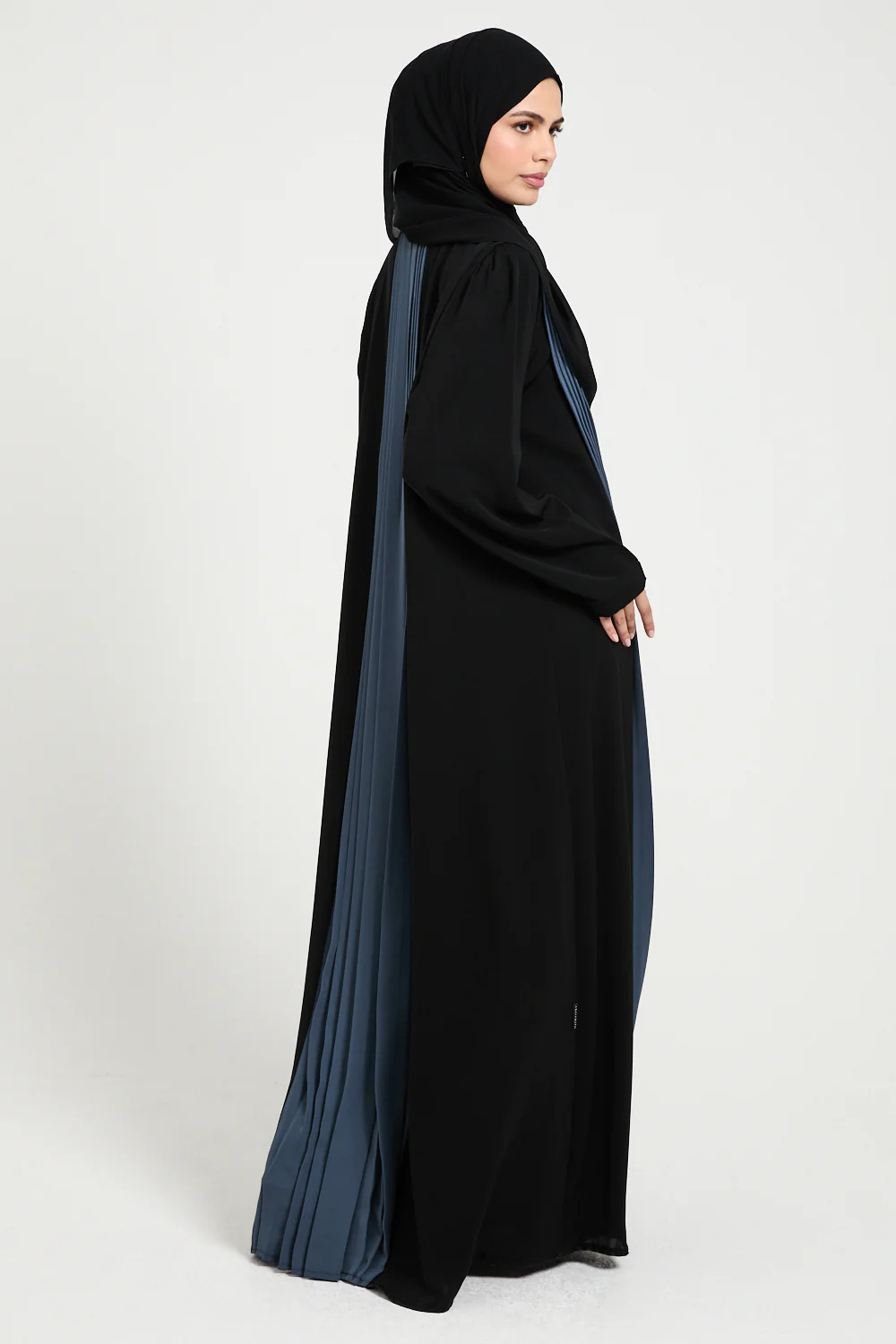 Luxury Pleated Detailed Open Abaya - Black and Slate Blue - Image 7