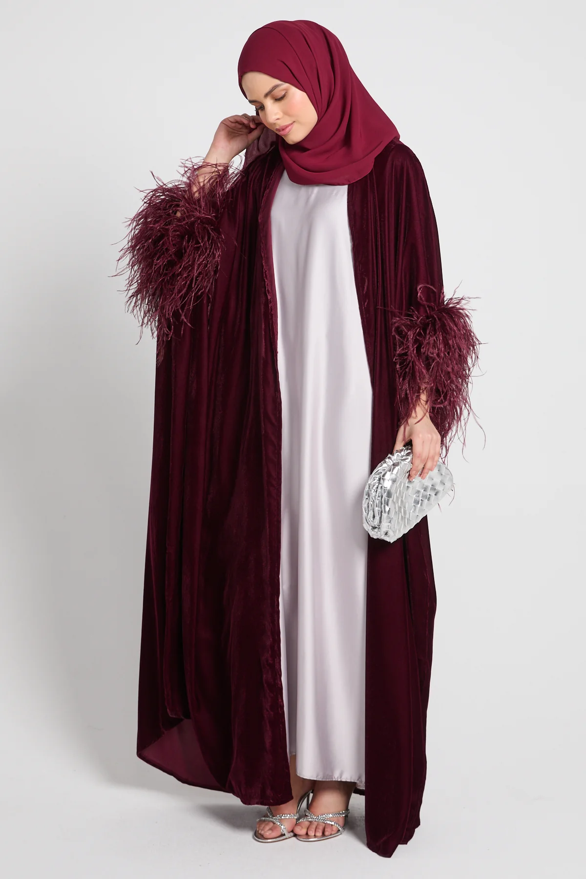 Luxury Velvet Feather Cape - Burgundy