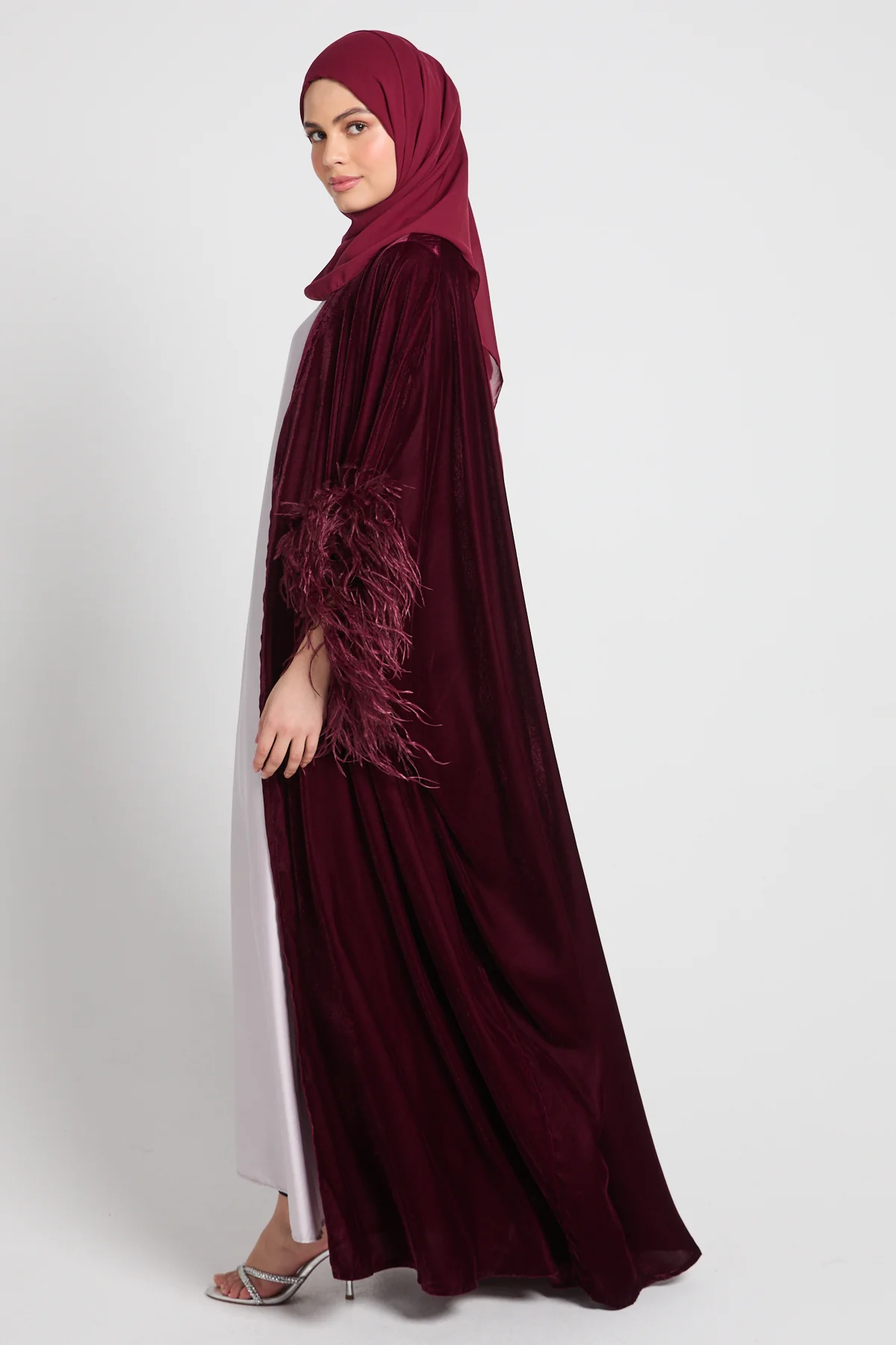 Luxury Velvet Feather Cape - Burgundy - Image 3
