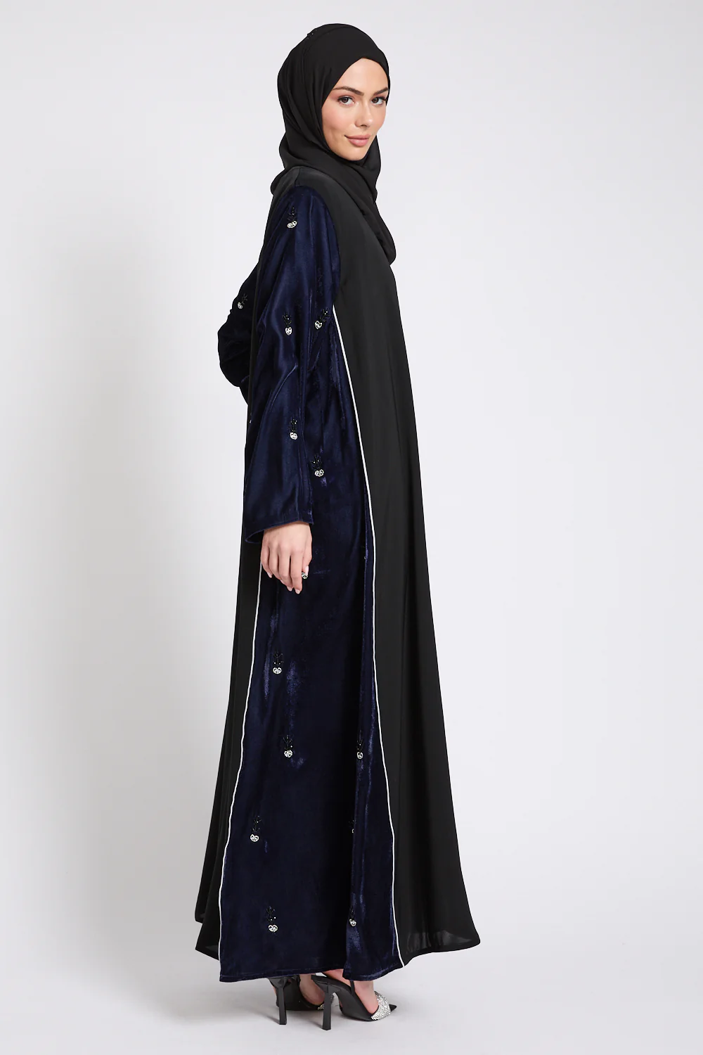 Luxury Velvet Majesty Embellished Open Abaya - Navy - Image 3