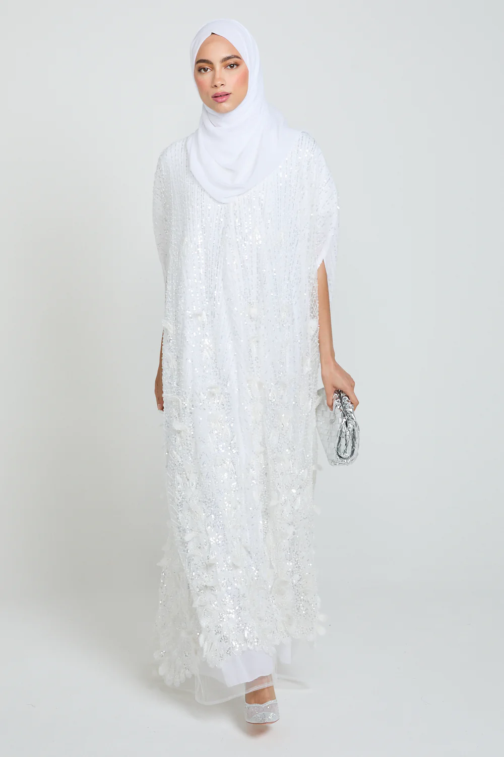 Luxury Wisteria White Embellished Cape - Image 8