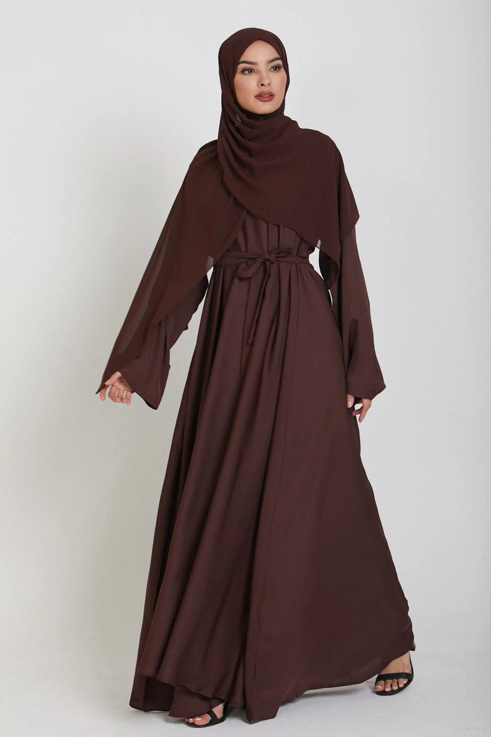 Mahogany Umbrella Cut Closed Abaya - Image 3