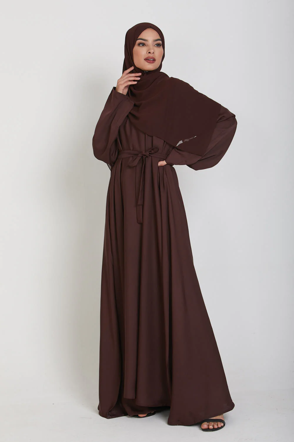 Mahogany Umbrella Cut Closed Abaya - Image 5
