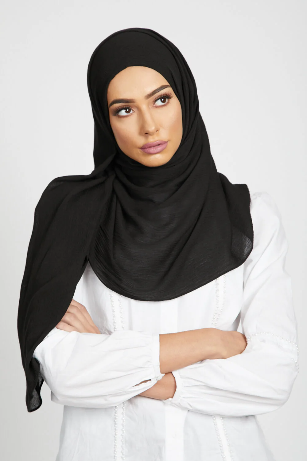 Modal Crinkle Hijab - Black - Image 3