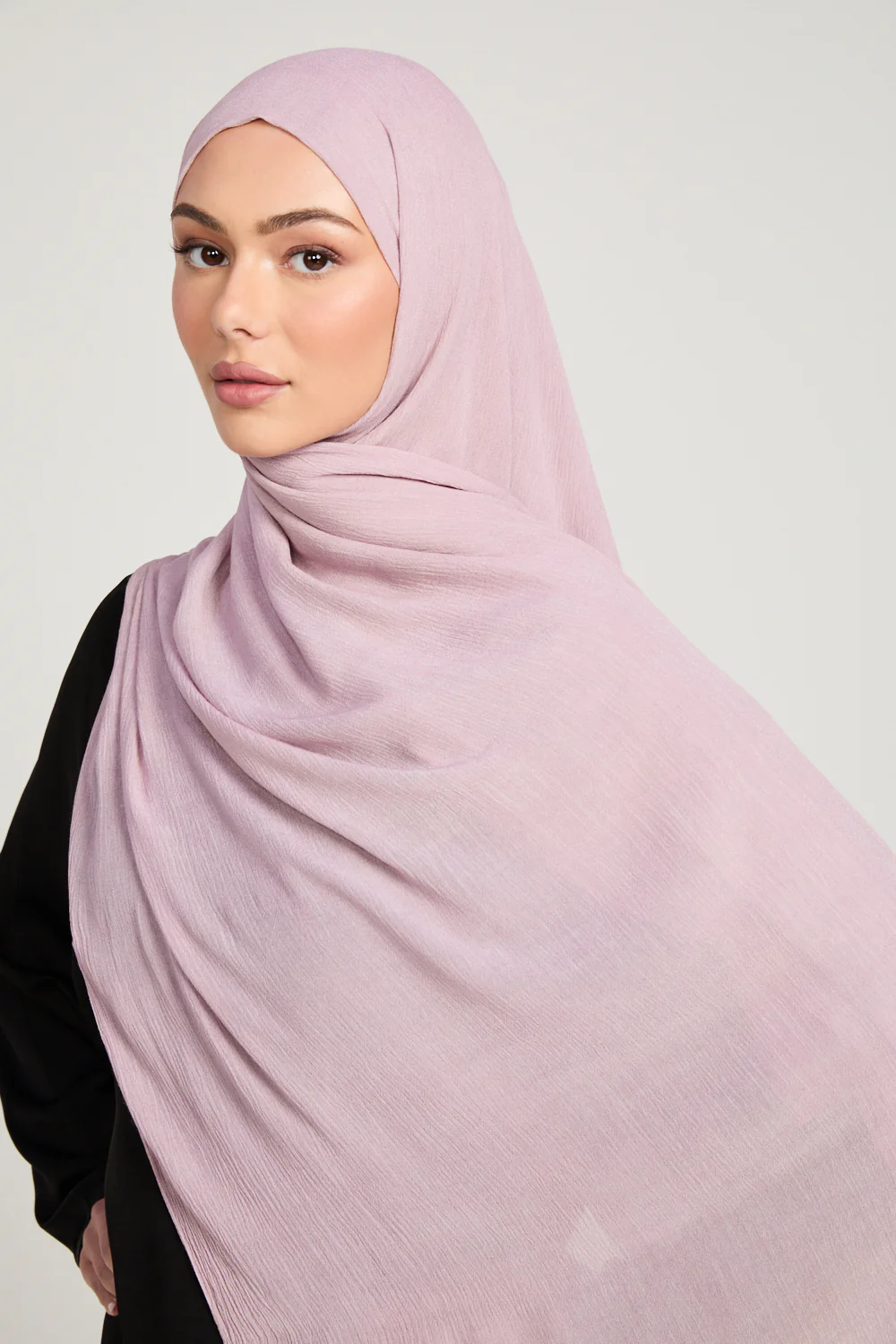 Modal Crinkle Hijab - Smoke Rose - Image 4
