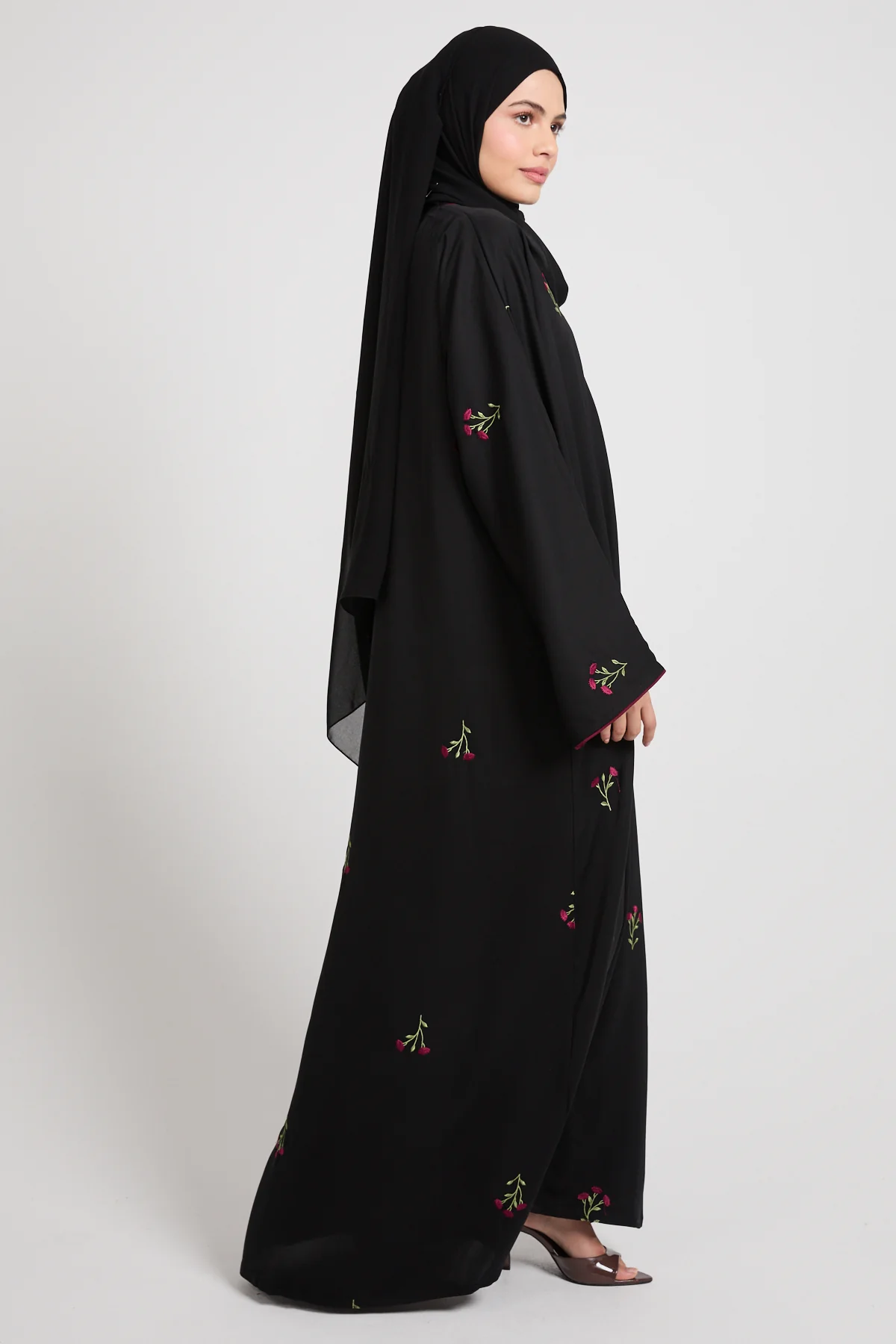 Noir Rose Embroidered Open Abaya - Image 5