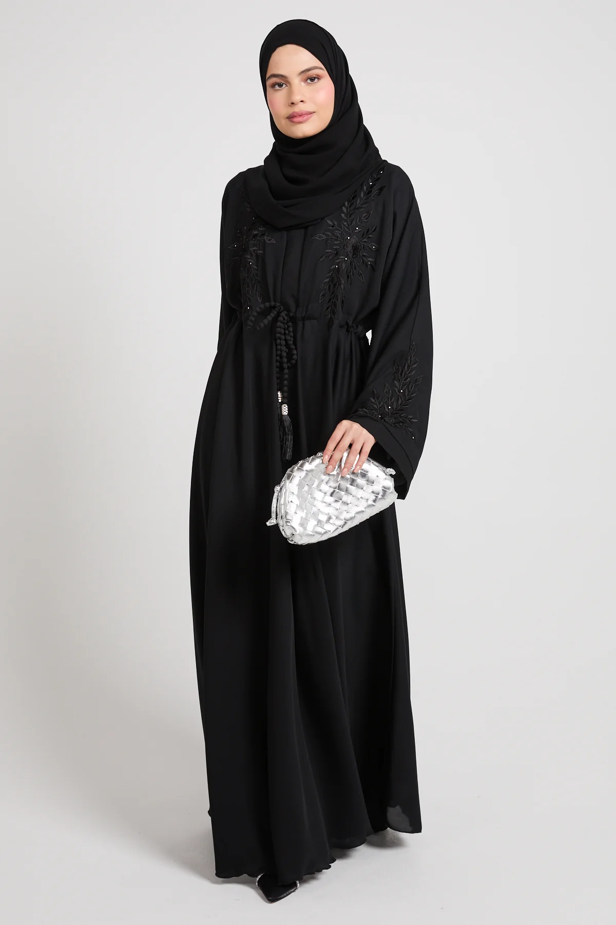 Noir Signature Umbrella Cut Closed Abaya with Inner Belt - Image 8