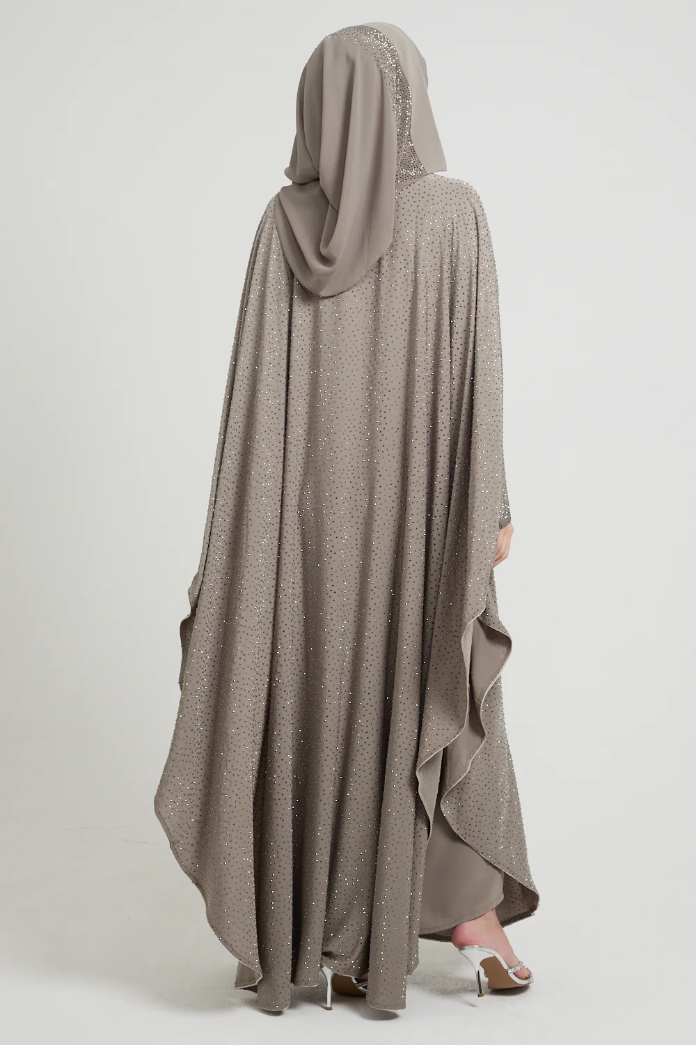 Olivine Sahara Stardust Embellished Open Farasha – Luxe Edition - Image 10