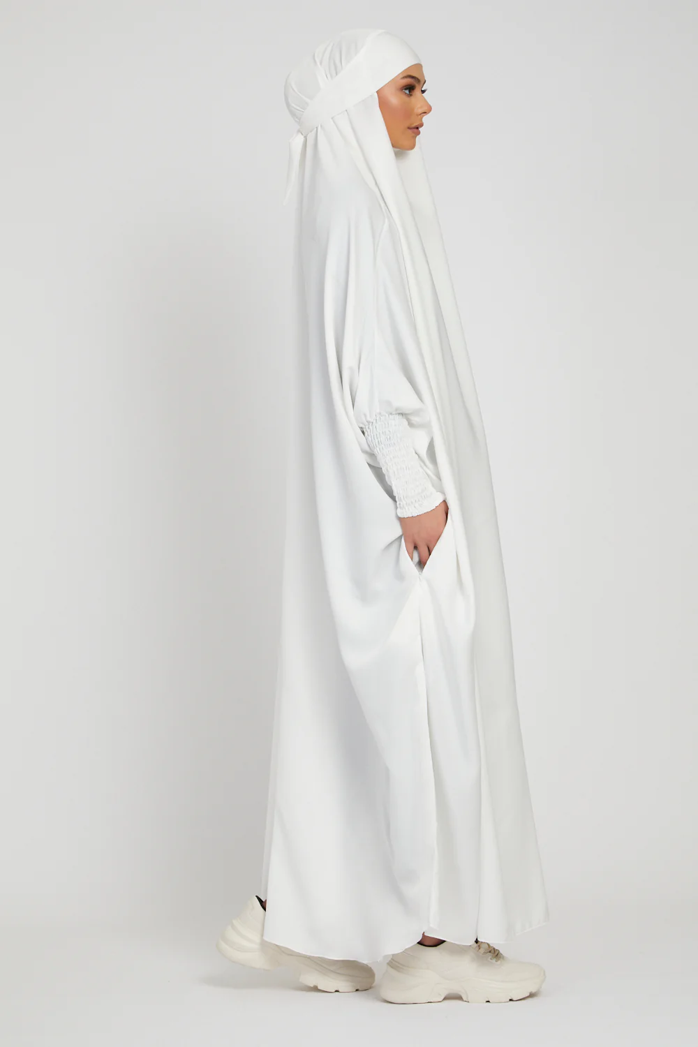 One Piece Full Length Jilbab -Zipped Cuffs and Pockets - White - Image 2