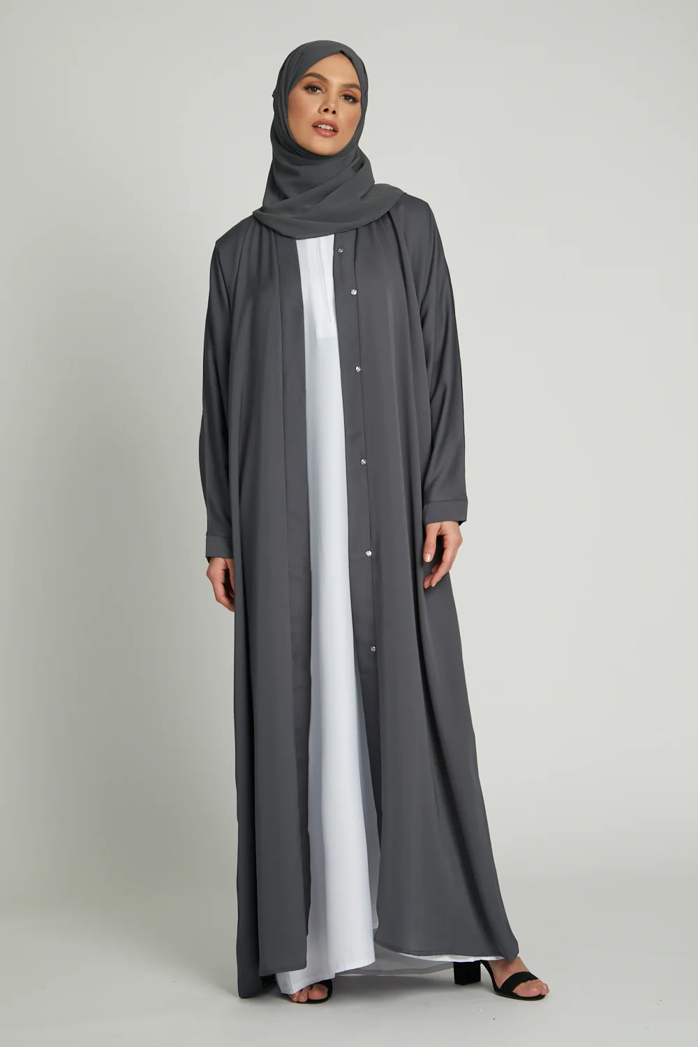 Pebble Open Abaya - Image 3