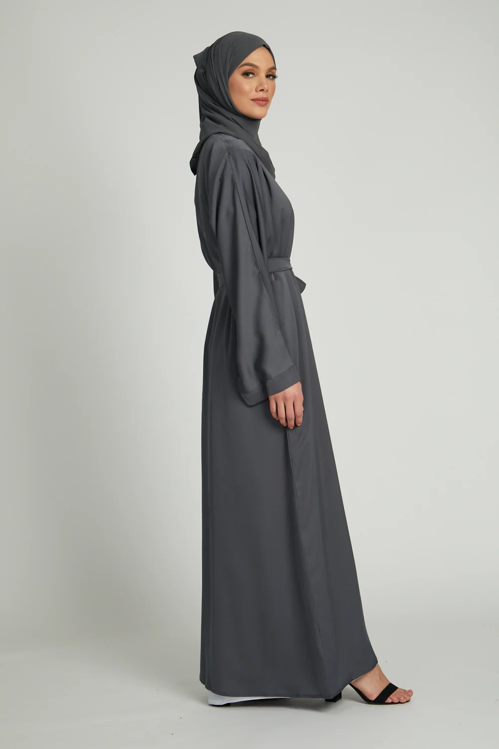Pebble Open Abaya - Image 6
