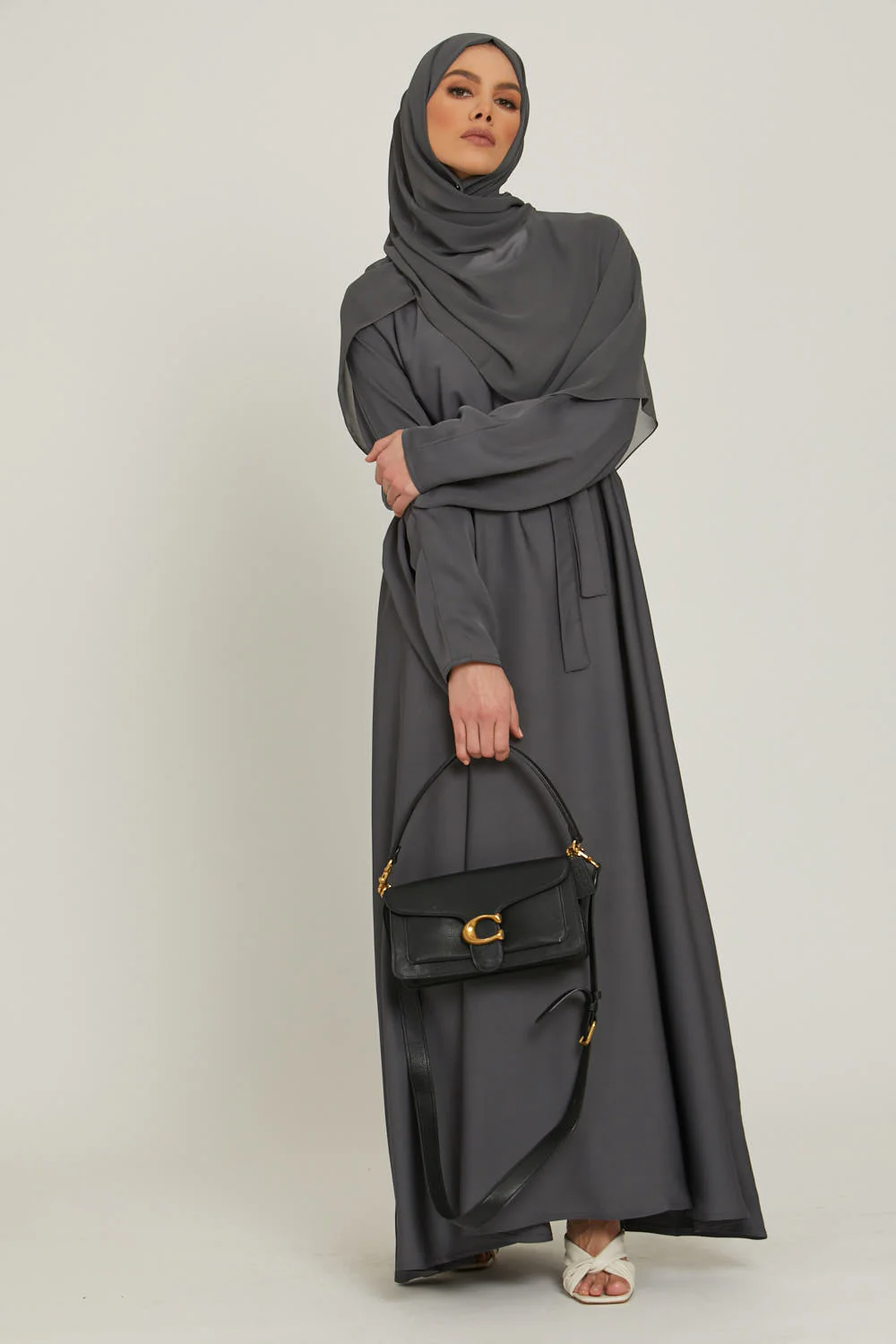 Pebble Umbrella Cut Closed Abaya - Image 2