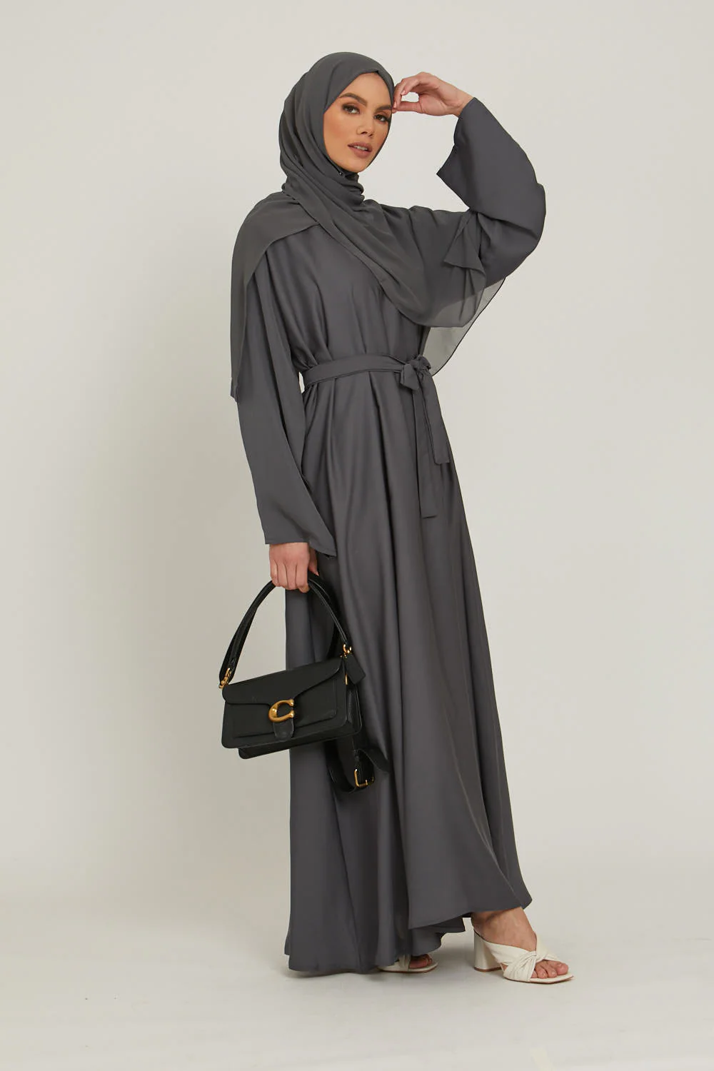 Pebble Umbrella Cut Closed Abaya - Image 6