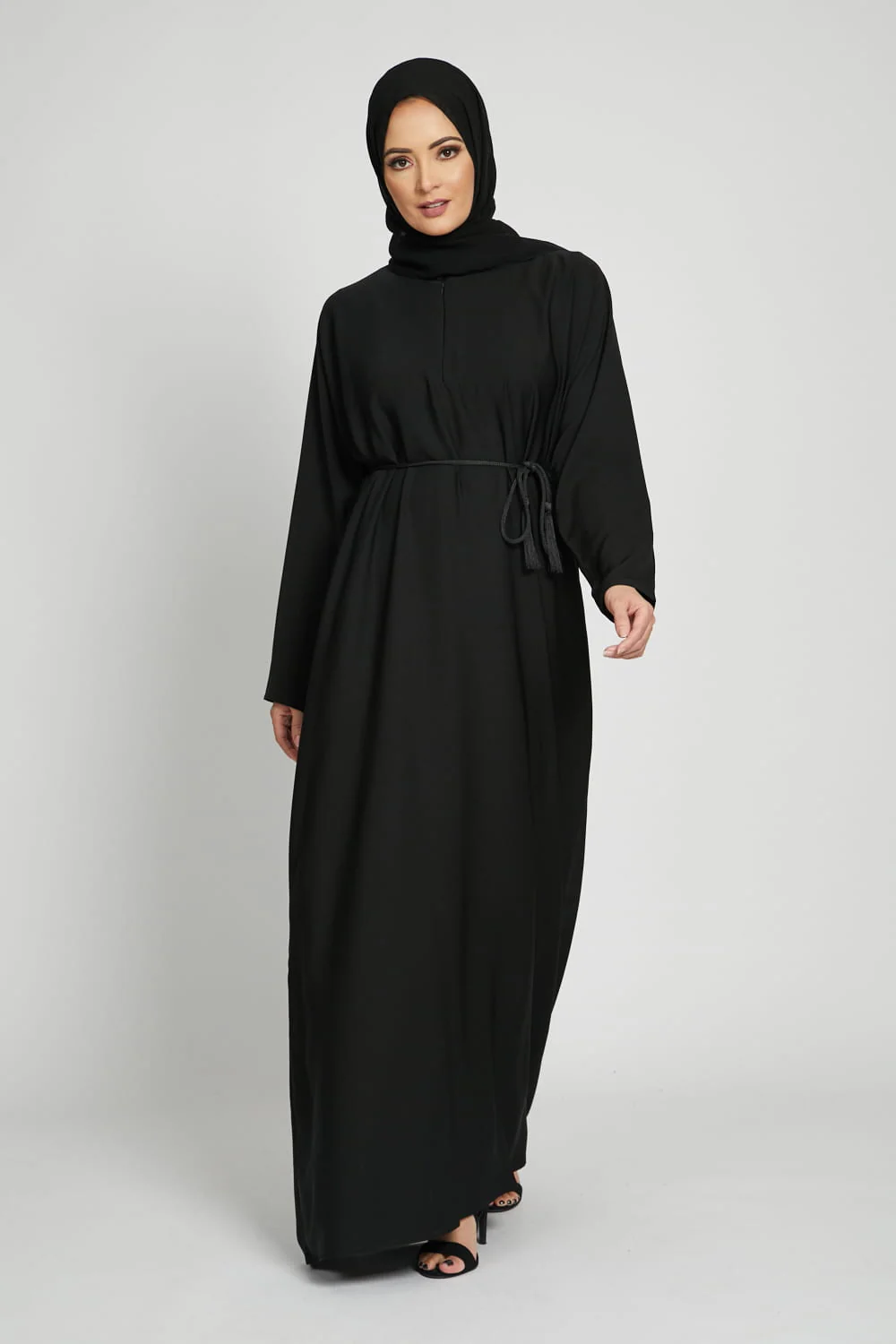 Plain Black Abaya with Front Zip - Image 3