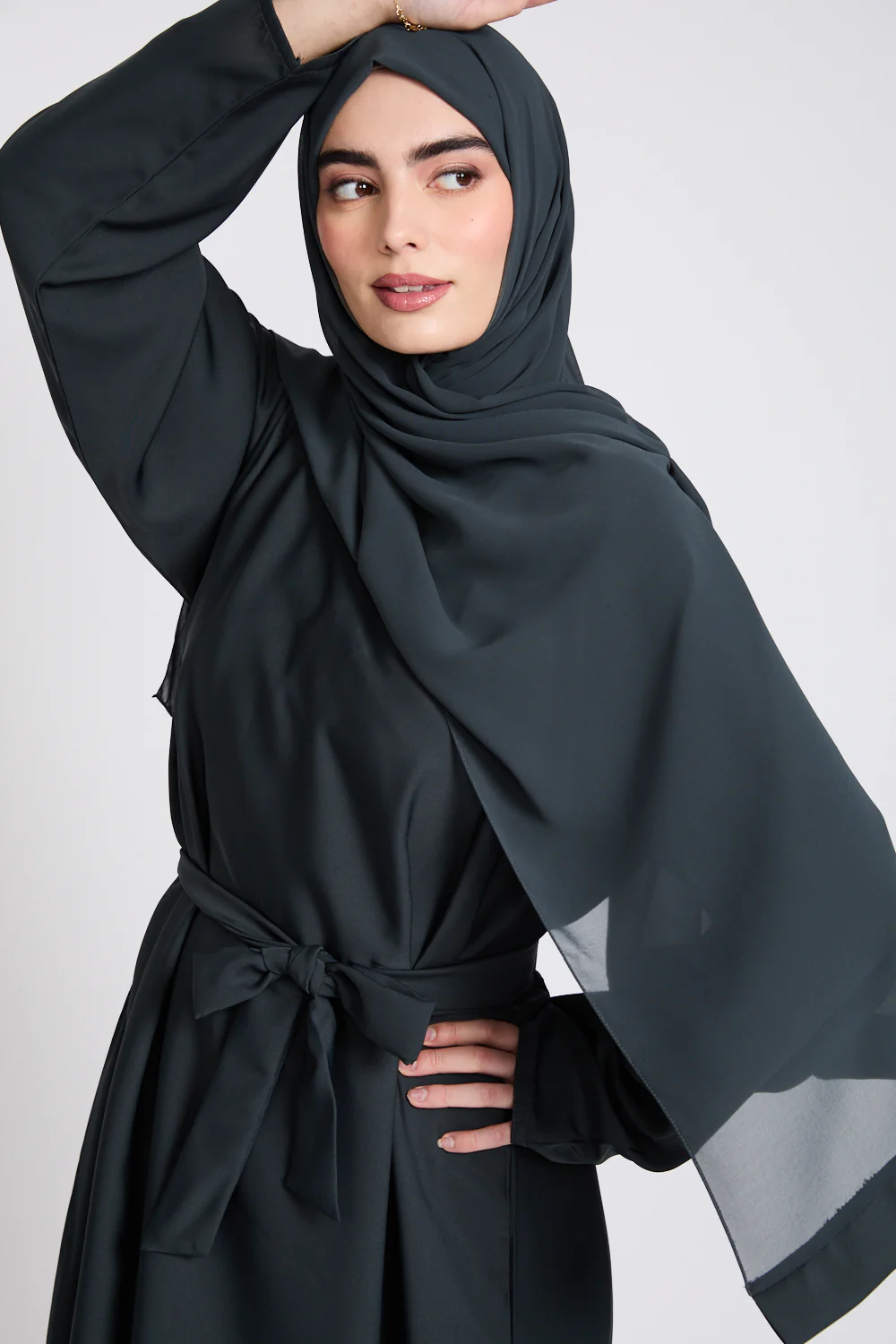 Plain Closed Abaya - Deep Pacific - Image 2