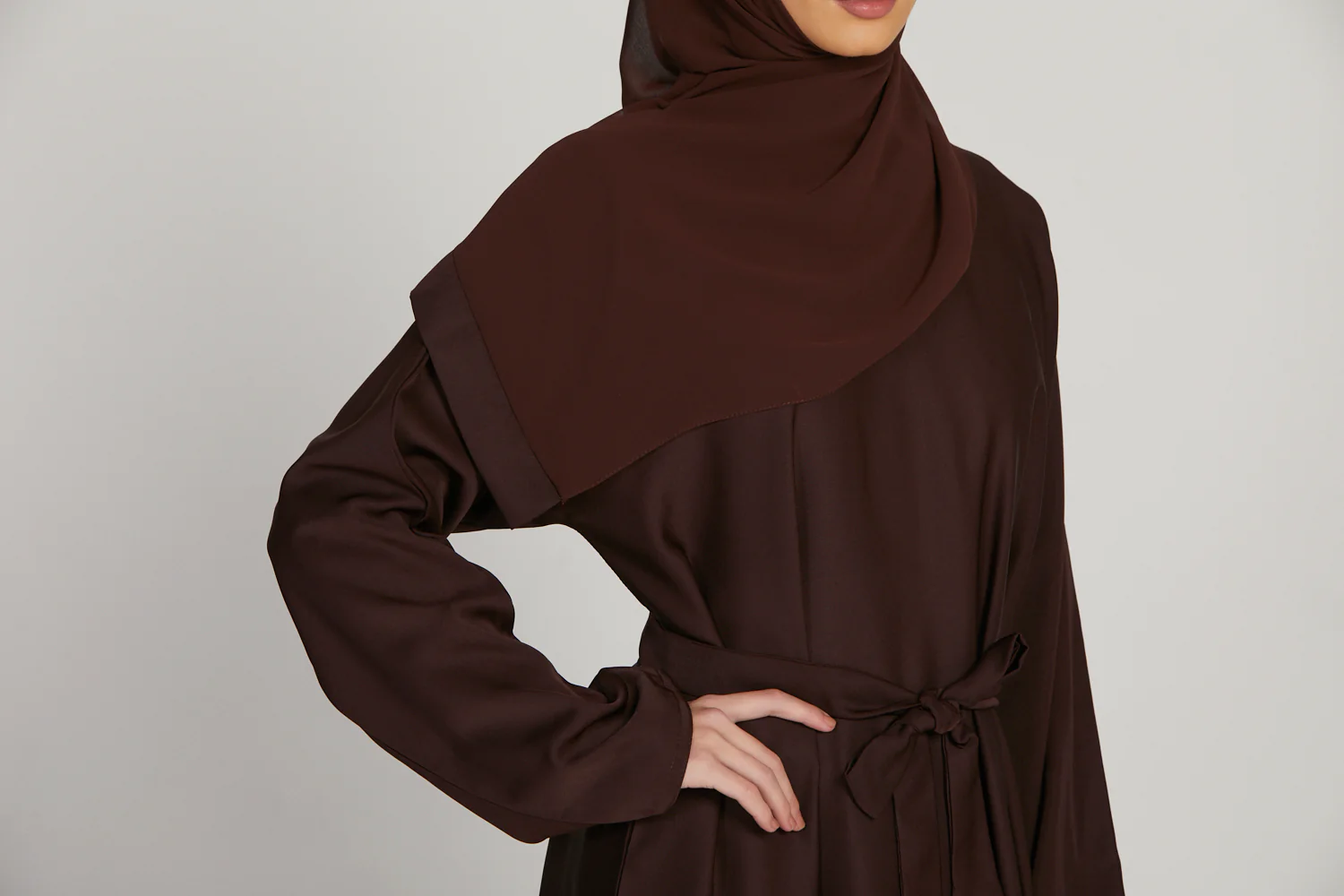 Plain Closed Abaya - Mahogany - Image 10