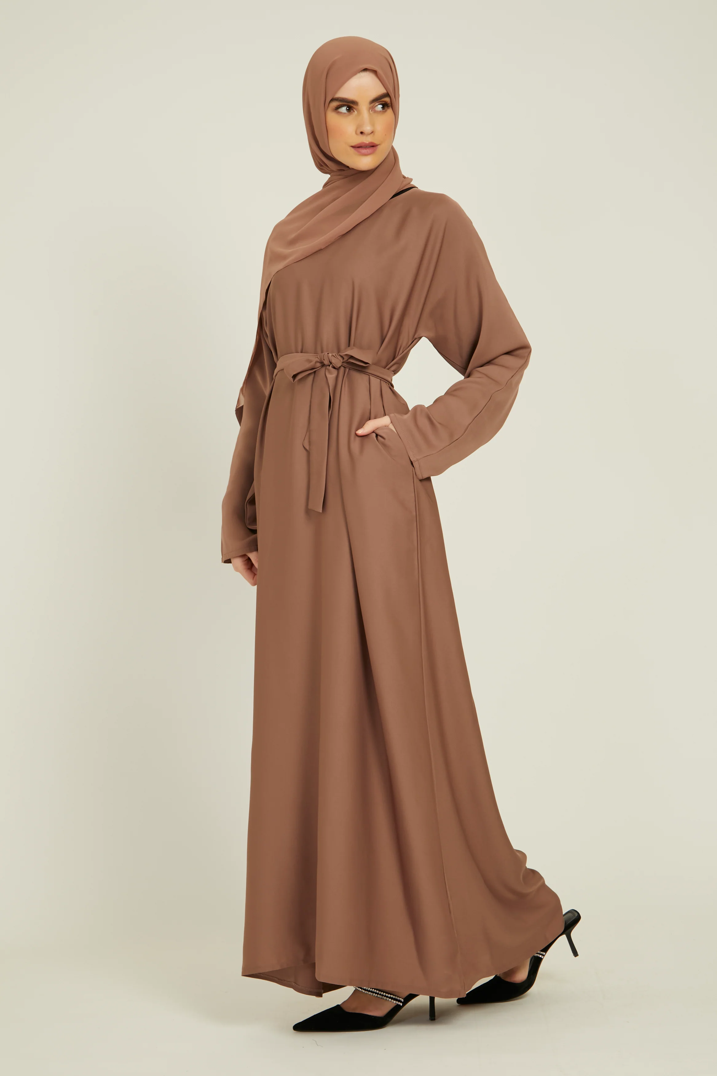 Plain Closed Abaya with Pockets - Dusky Taupe