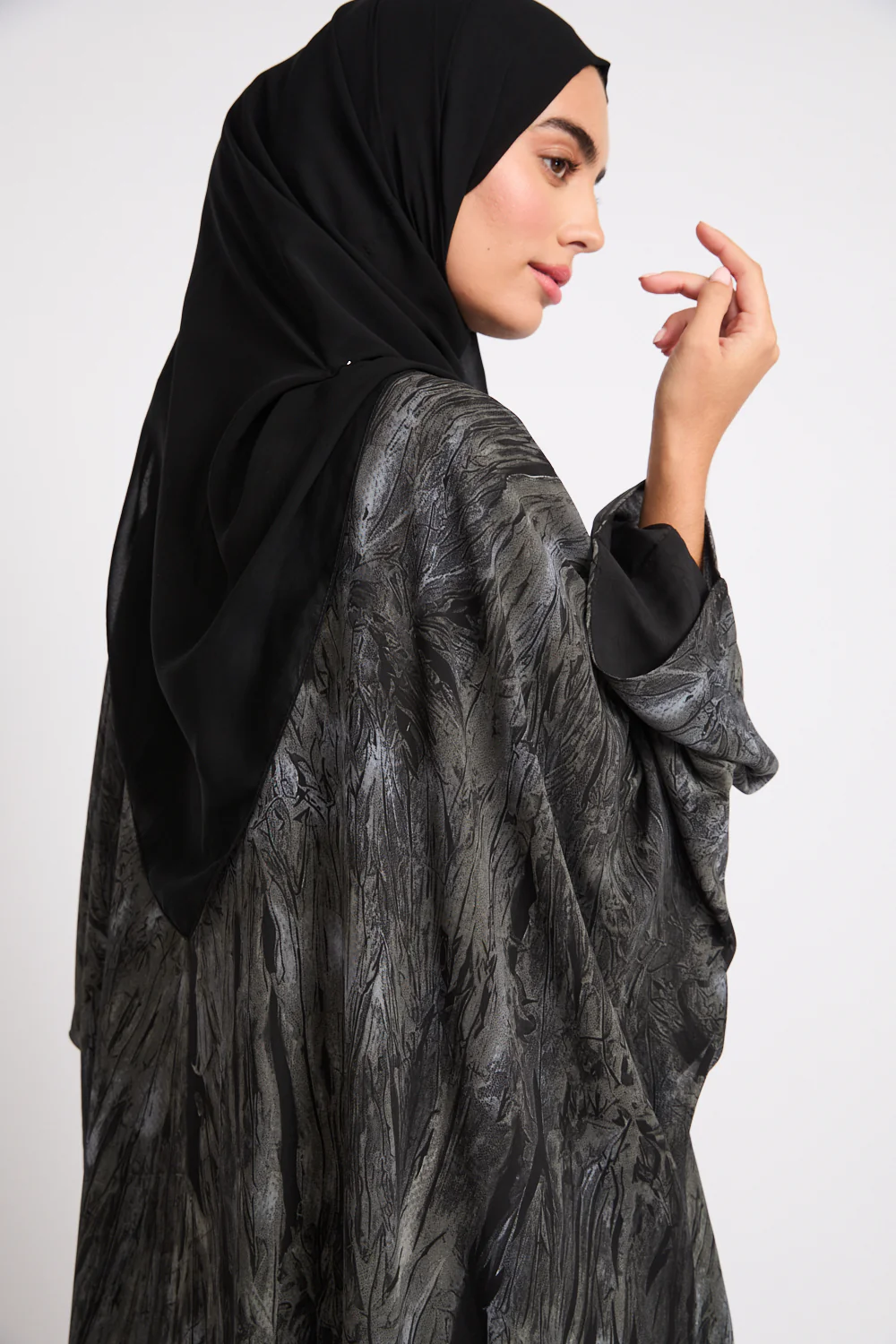 Premium Abstract Open Abaya – Midnight Ash - LIMITED EDITION - Image 2