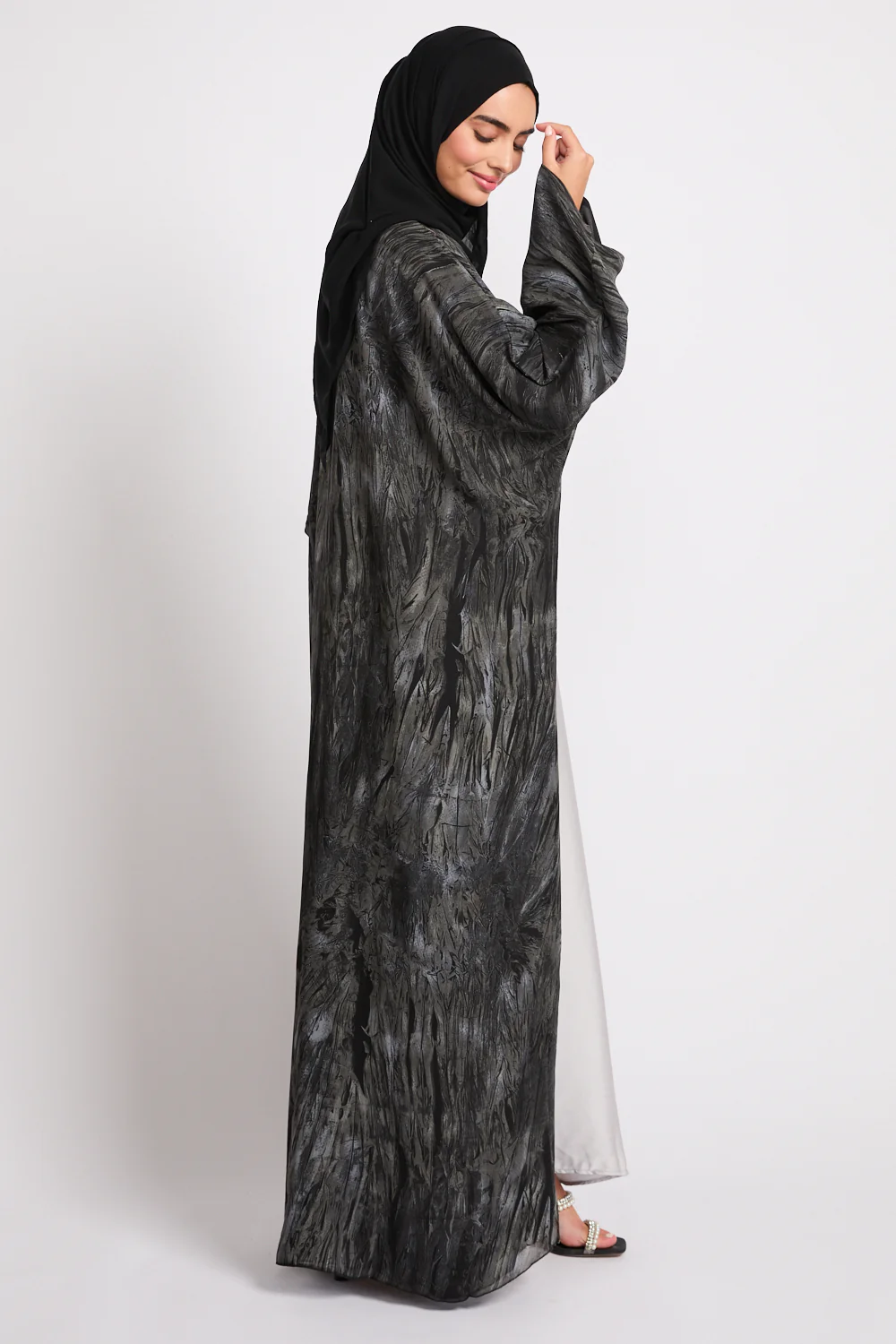 Premium Abstract Open Abaya – Midnight Ash - LIMITED EDITION - Image 7