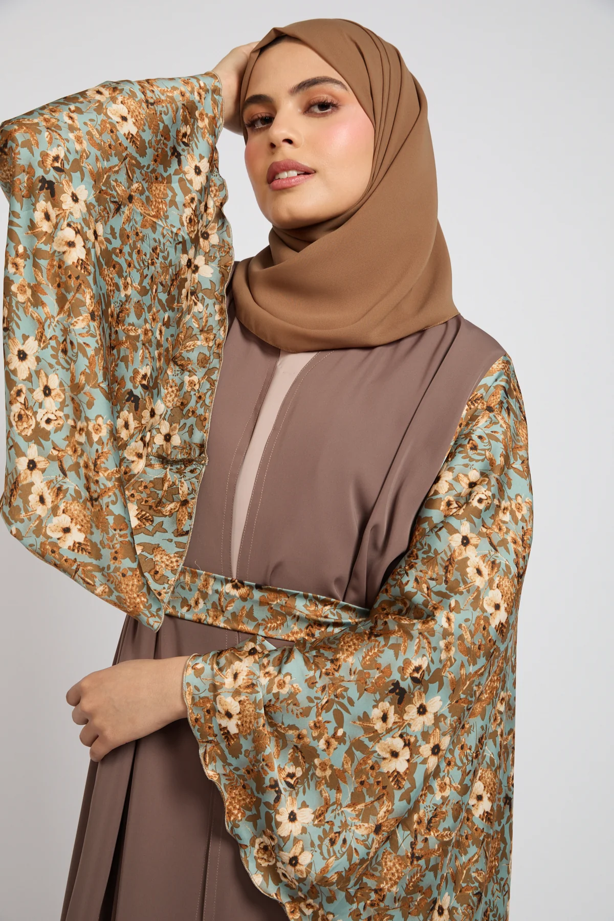 Premium Arabesque Bloom Open Abaya - LIMITED EDITION - Image 2