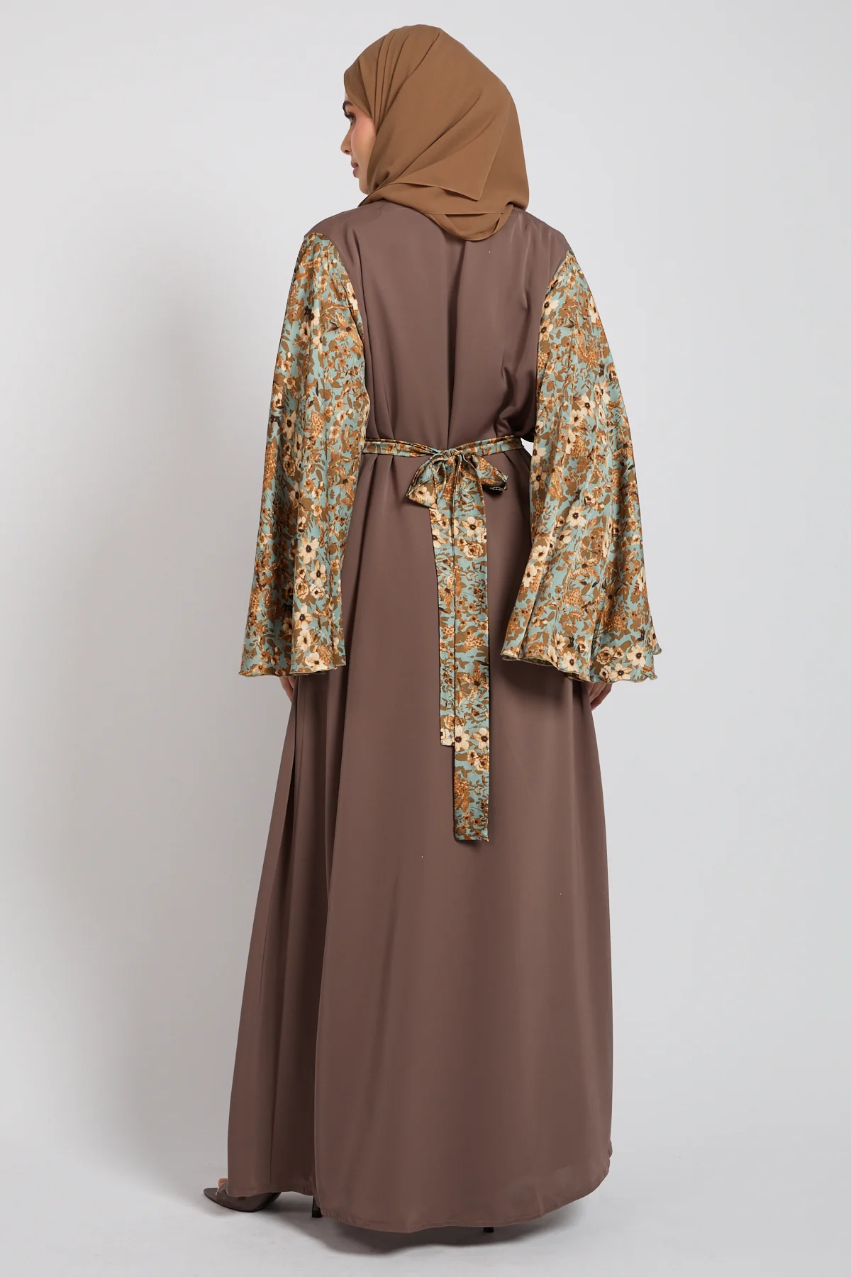 Premium Arabesque Bloom Open Abaya - LIMITED EDITION - Image 4