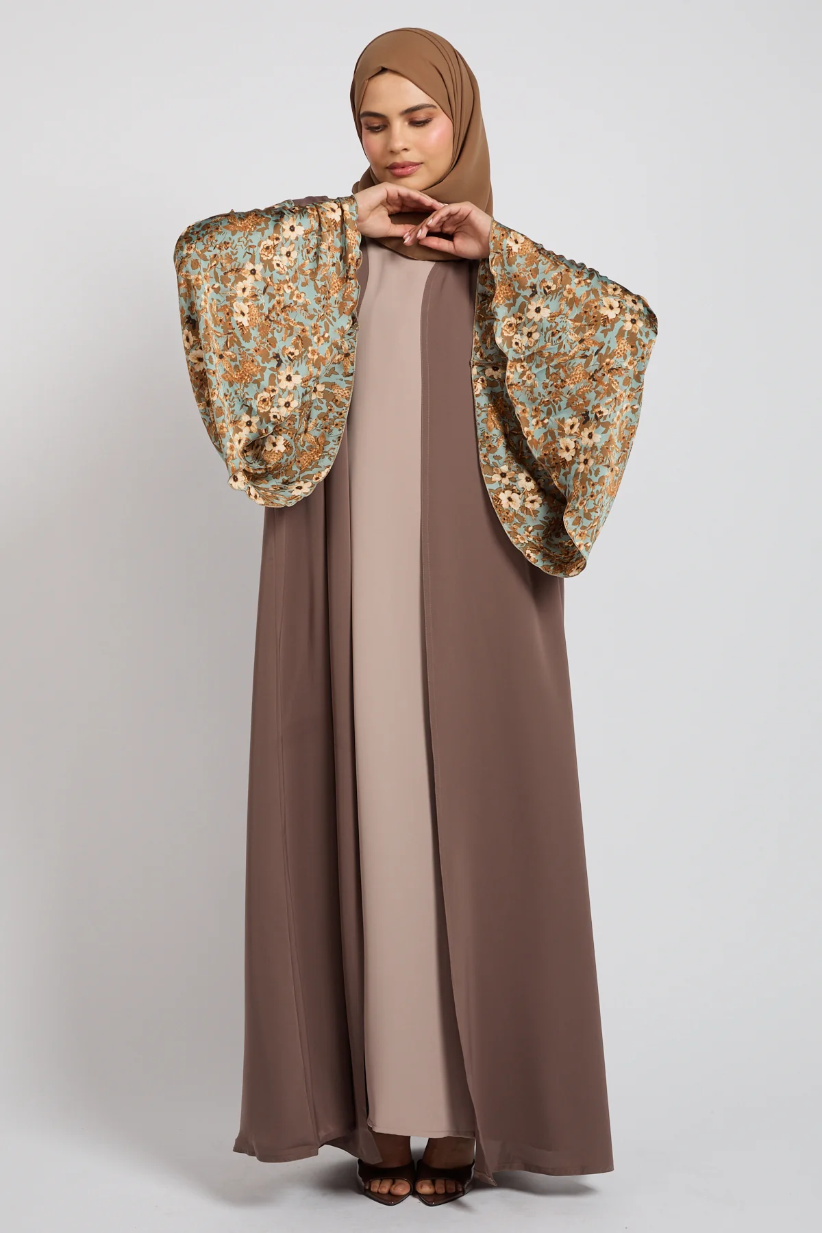 Premium Arabesque Bloom Open Abaya - LIMITED EDITION - Image 6