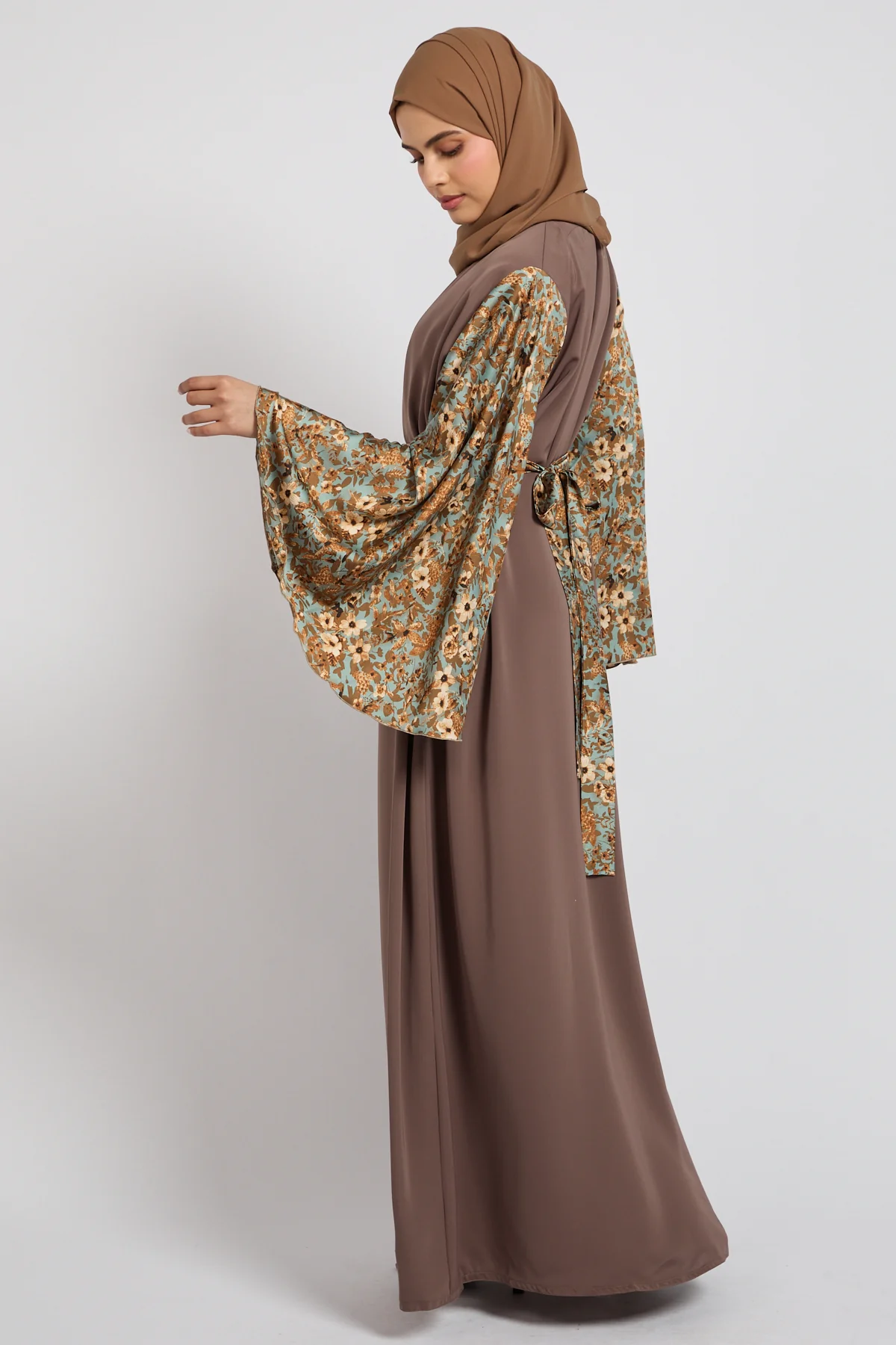 Premium Arabesque Bloom Open Abaya - LIMITED EDITION - Image 9