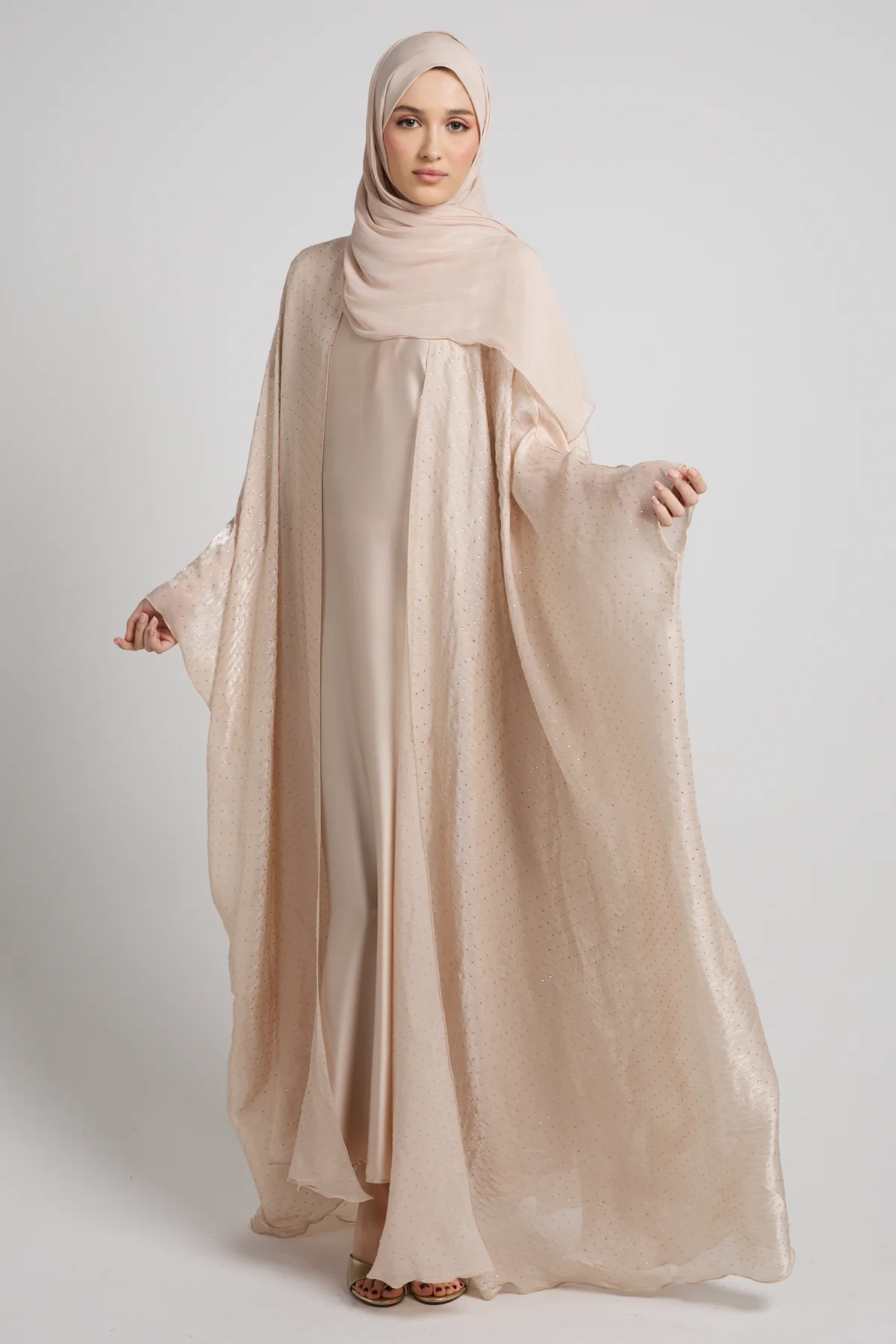 Premium Celestial Sheen Open Bisht Abaya – Blush Nude - Image 4