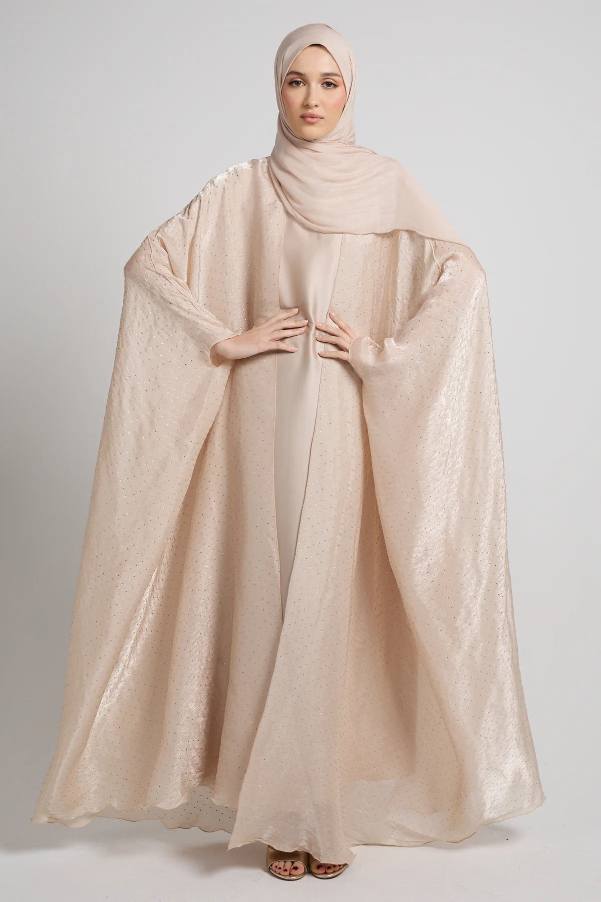 Premium Celestial Sheen Open Bisht Abaya – Blush Nude - Image 8