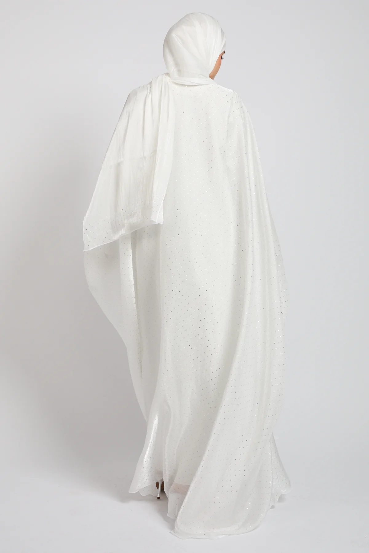 Premium Celestial Sheen Open Bisht Abaya – White - Image 9