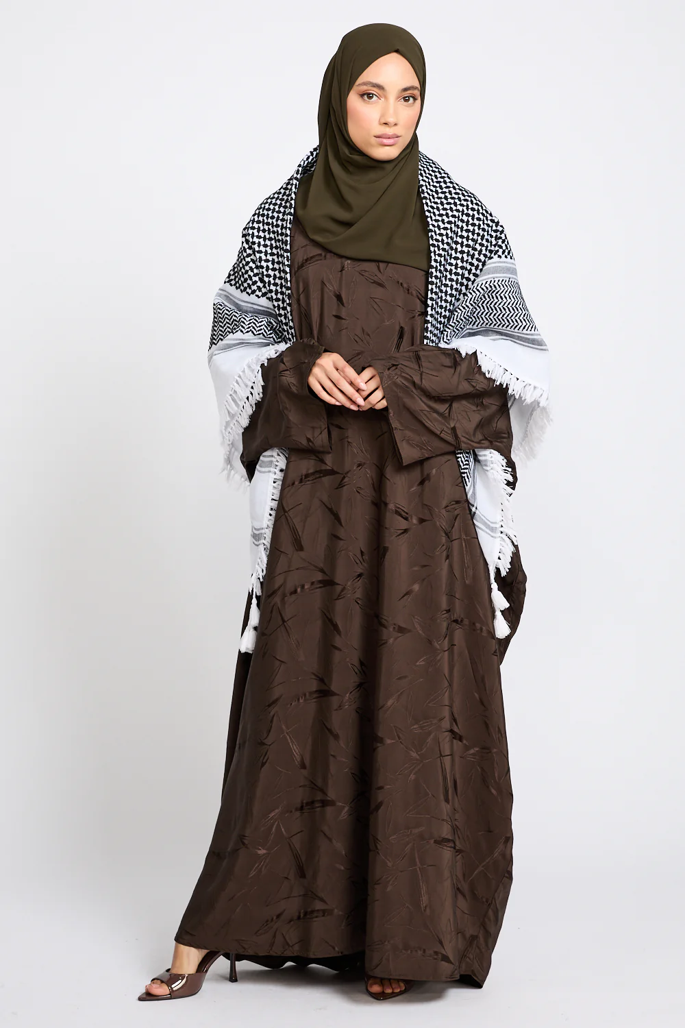 Premium Classic Keffiyeh Scarf - Black & White - Image 2
