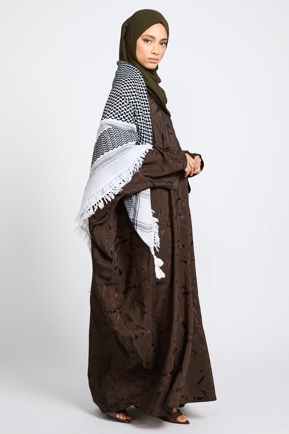 Premium Classic Keffiyeh Scarf - Black & White - Image 4