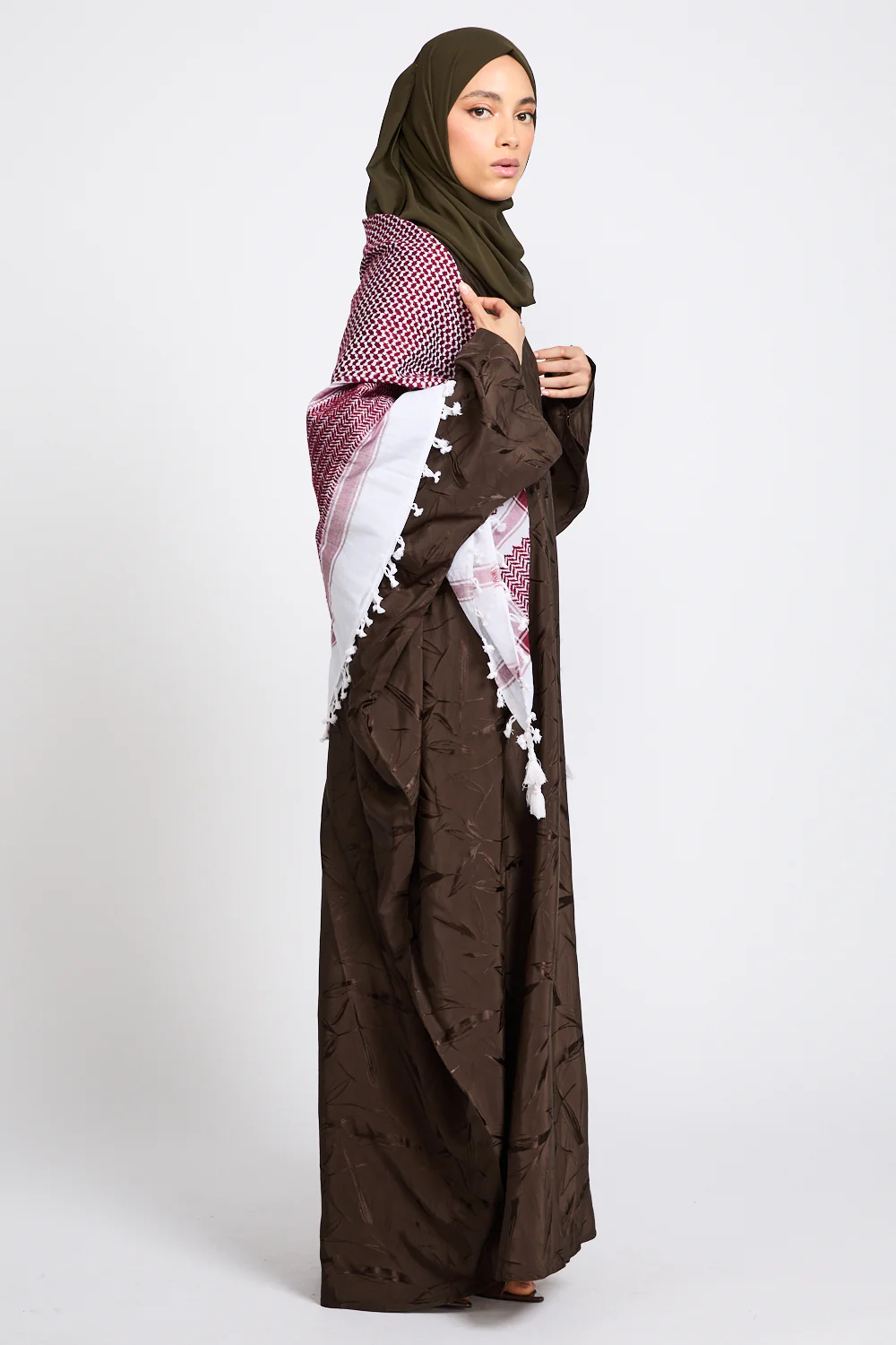 Premium Classic Keffiyeh Scarf - Red & White - Image 4