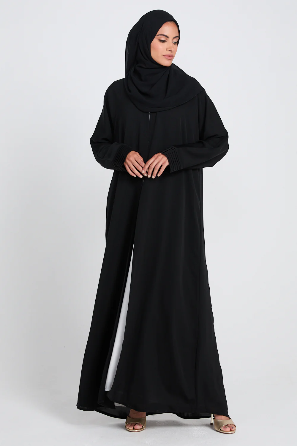 Premium Classic Open Abaya with Pleated Cuff Detailing - Black - Image 4