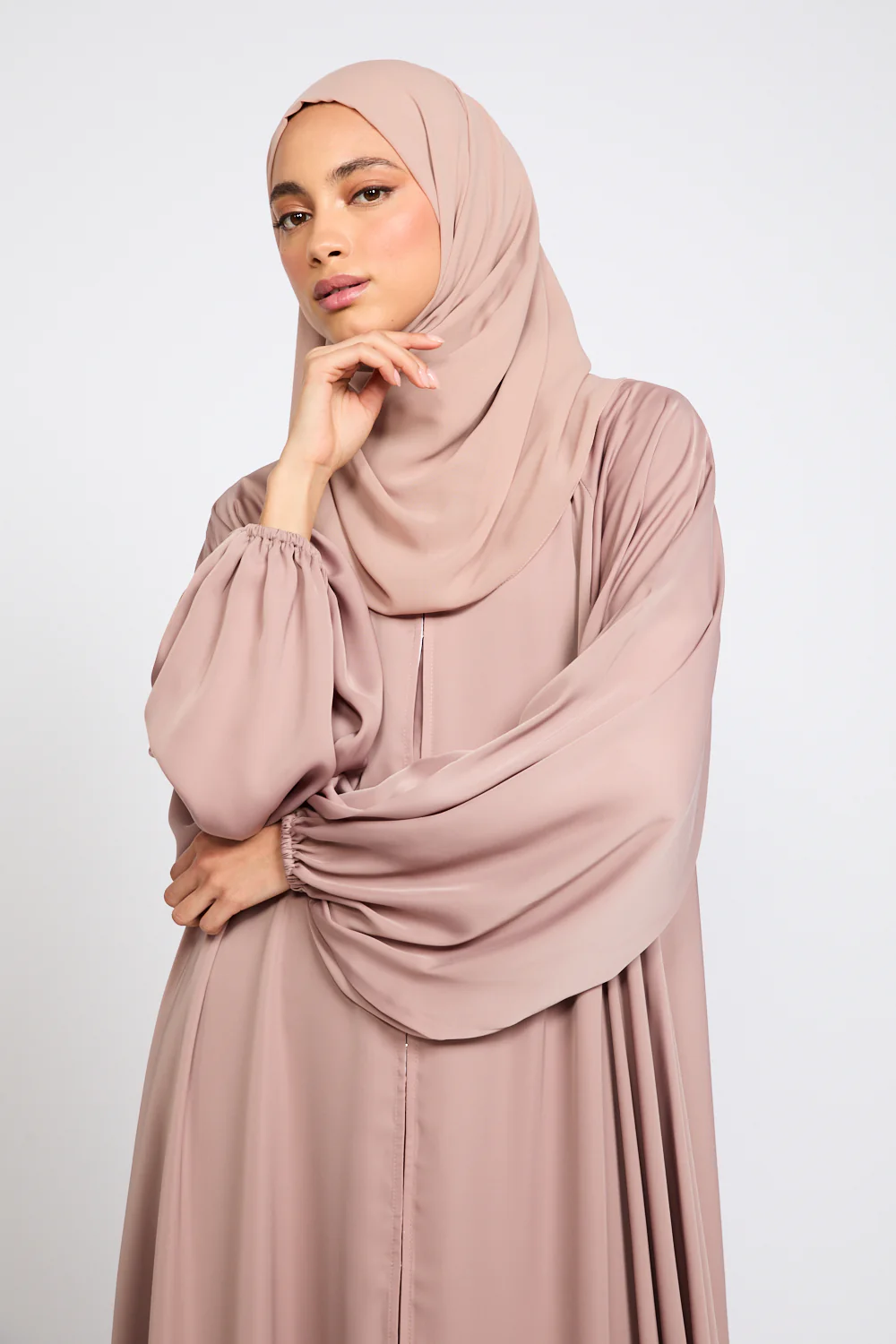 Premium Classic Umbrella Cut Open Abaya with Balloon Sleeves - Rose Dust - Image 2